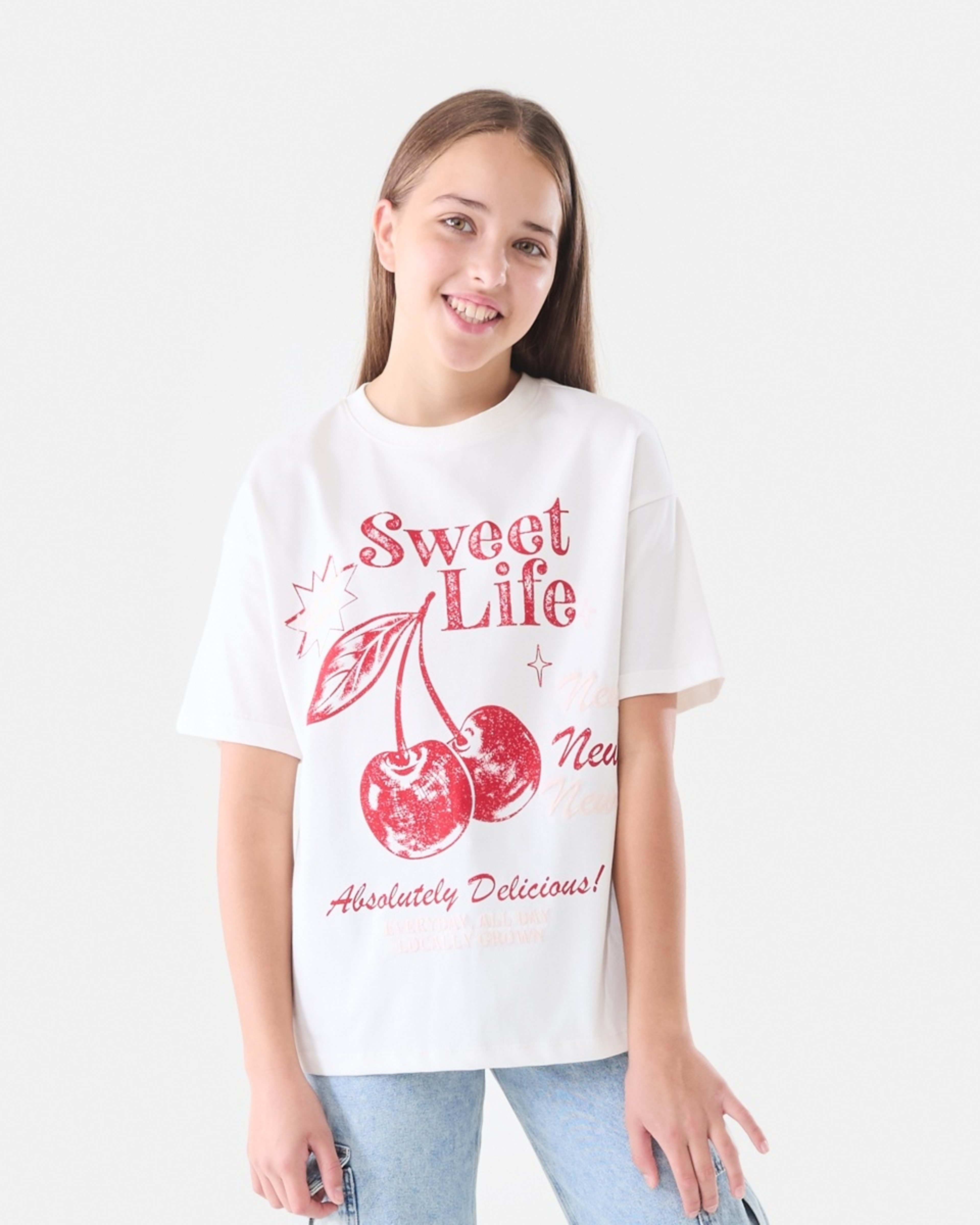 1 Oversized T-shirt Cherry, 1 of 6
