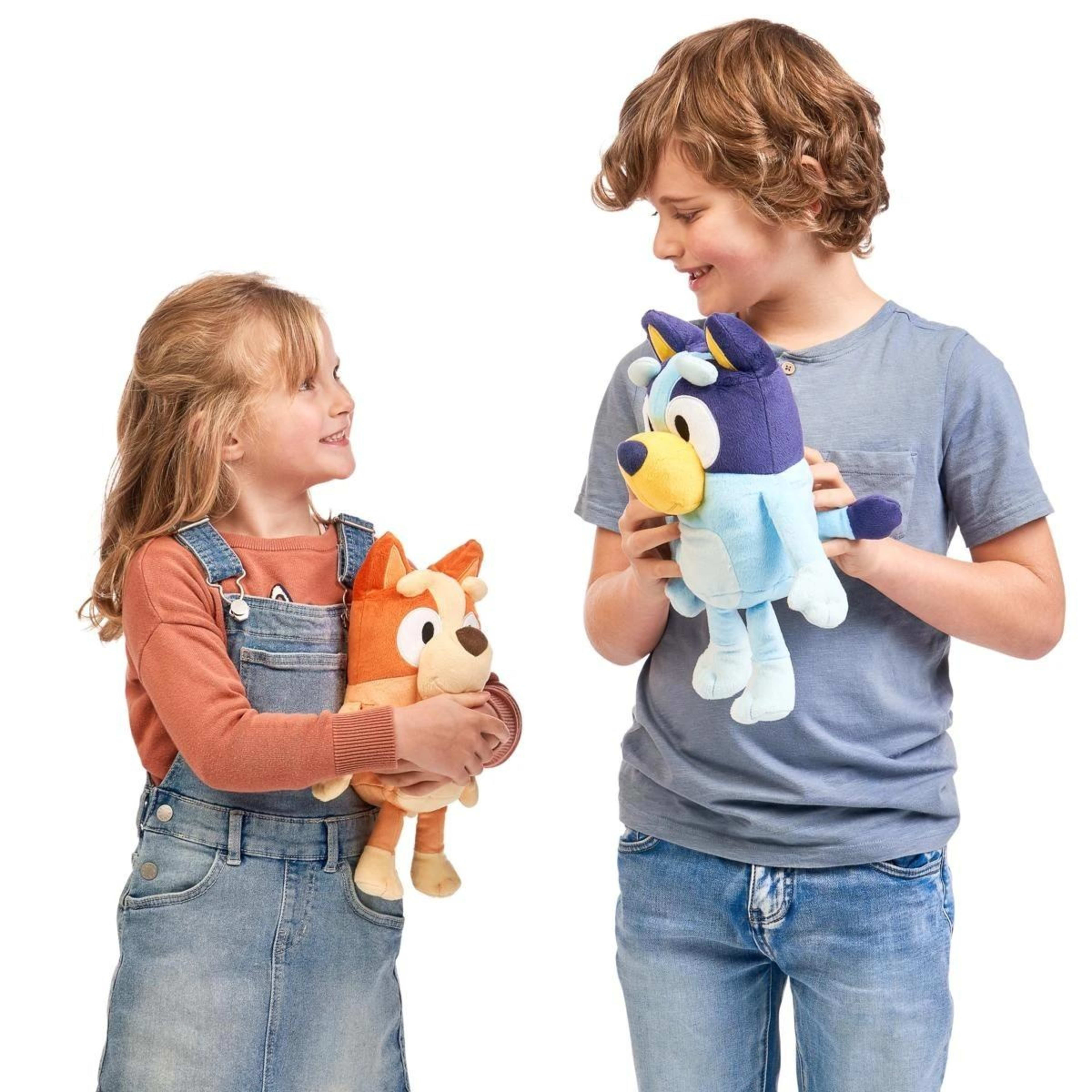 5 Bluey's Talking Bluey Plush Toy, 5 of 9