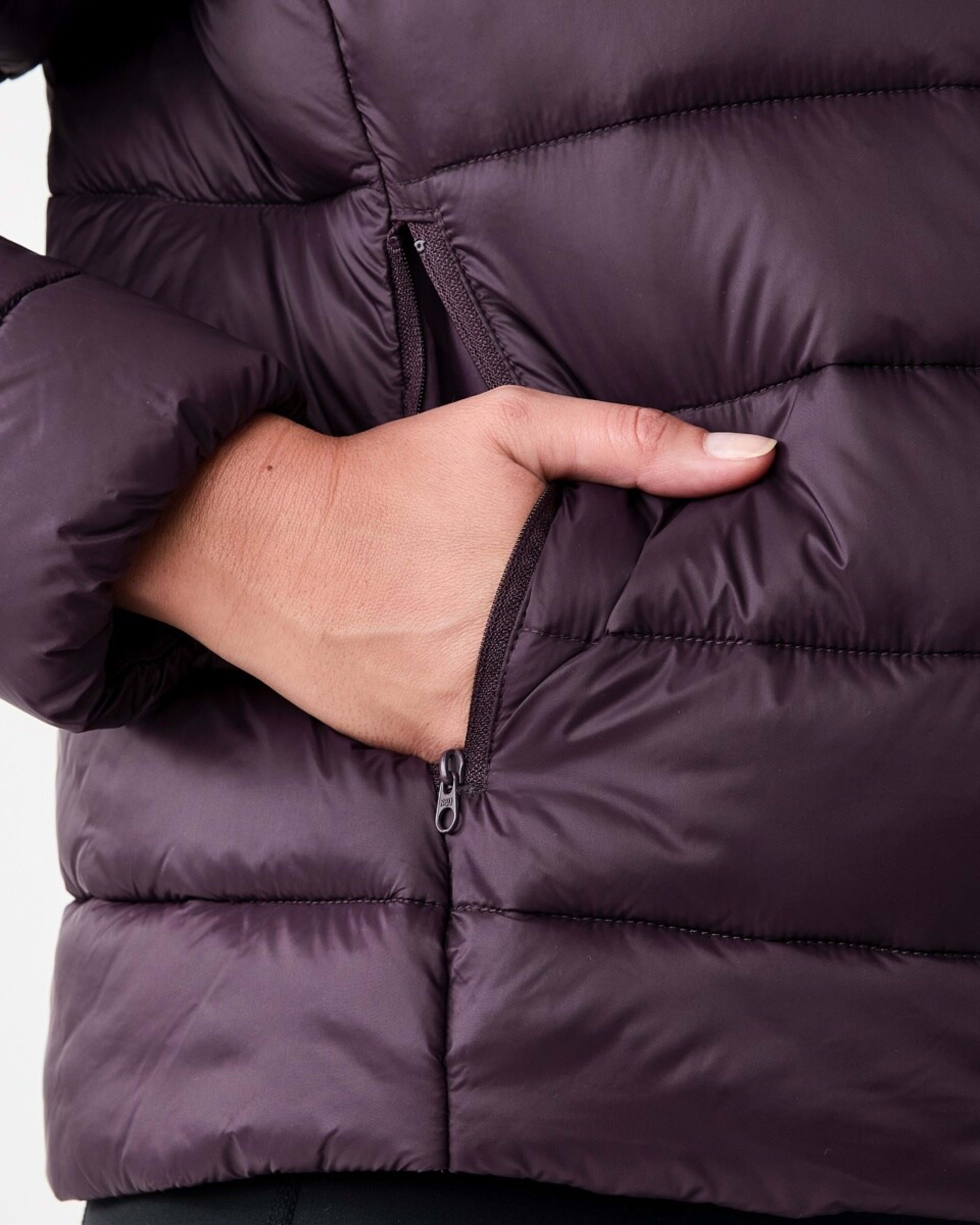 7 Active Womens Packable Puffer Jacket Deep Rasin, 7 of 7