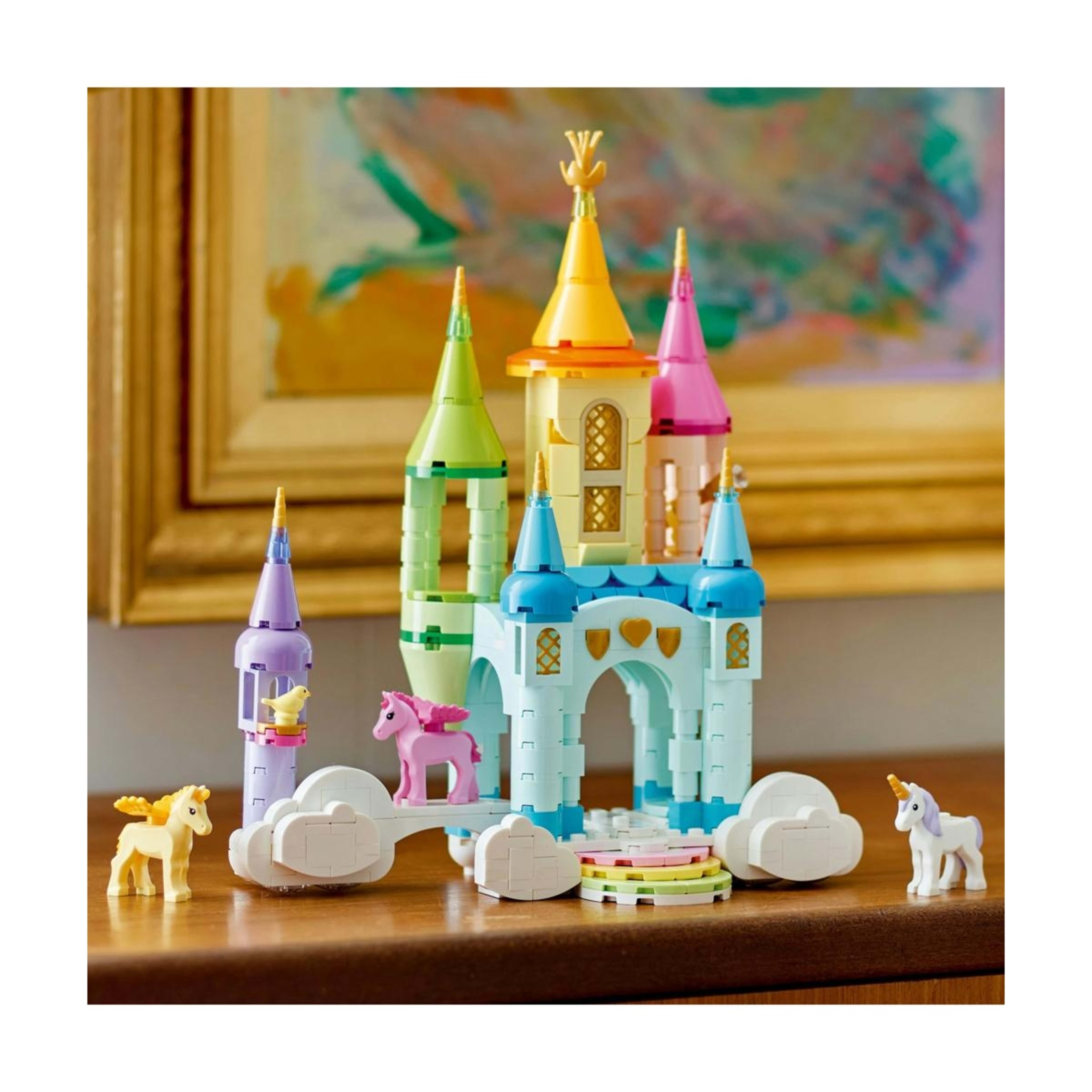 9 LEGO Creator Unicorn Castle 31175, 9 of 10