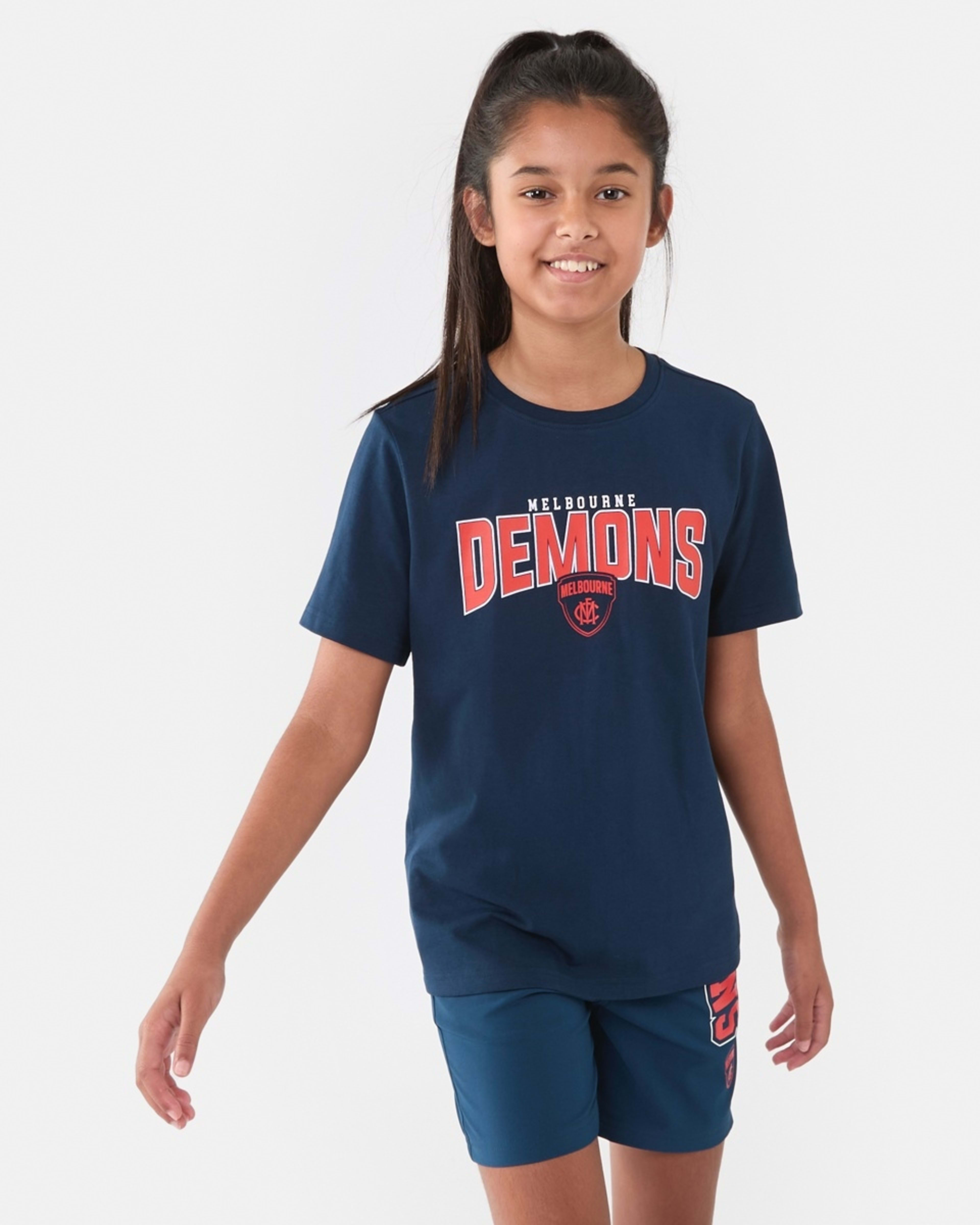 1 Official AFL Kids T-shirt Melbourne, 1 of 9