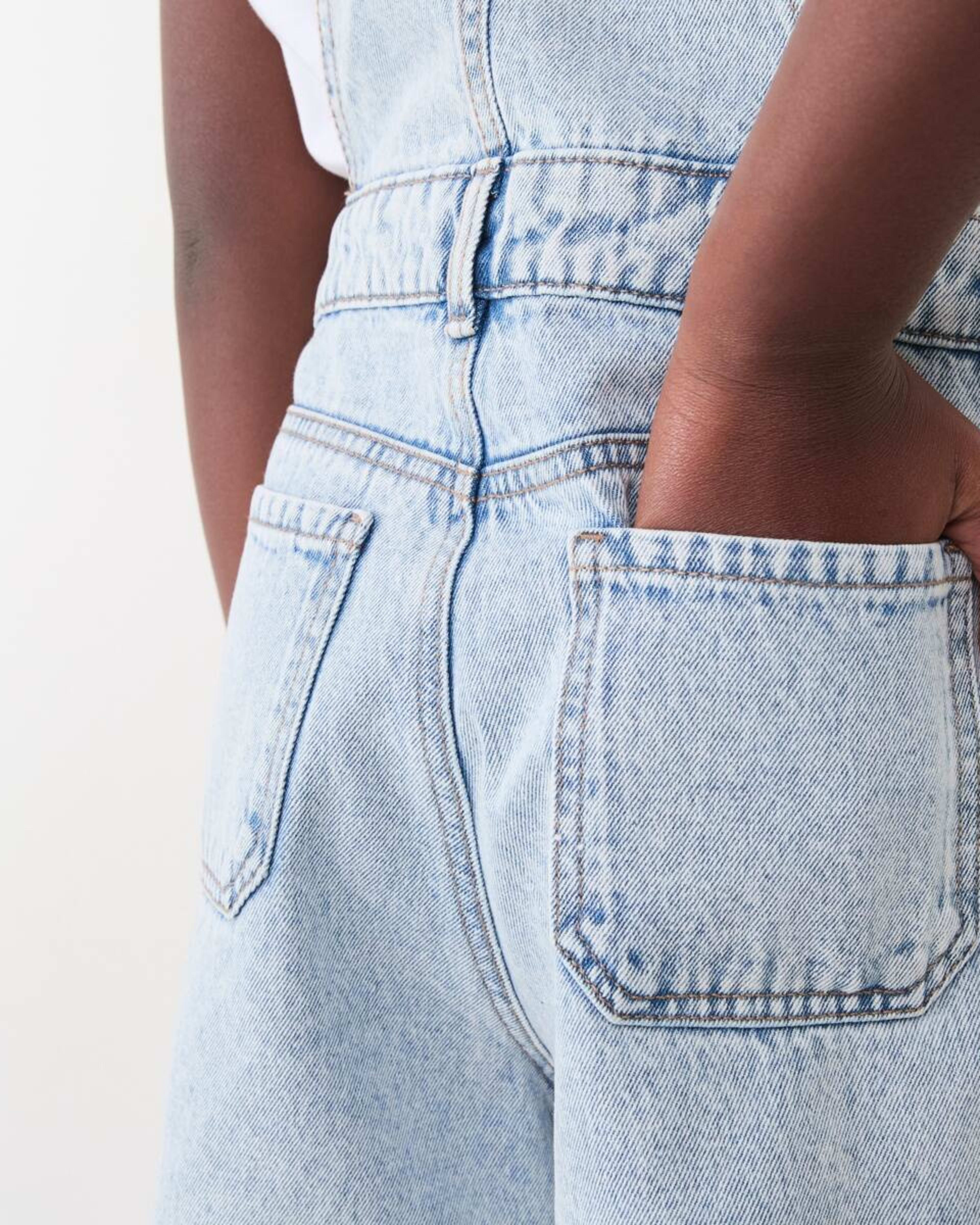6 Denim Dungarees LIGHT WASH, 6 of 8