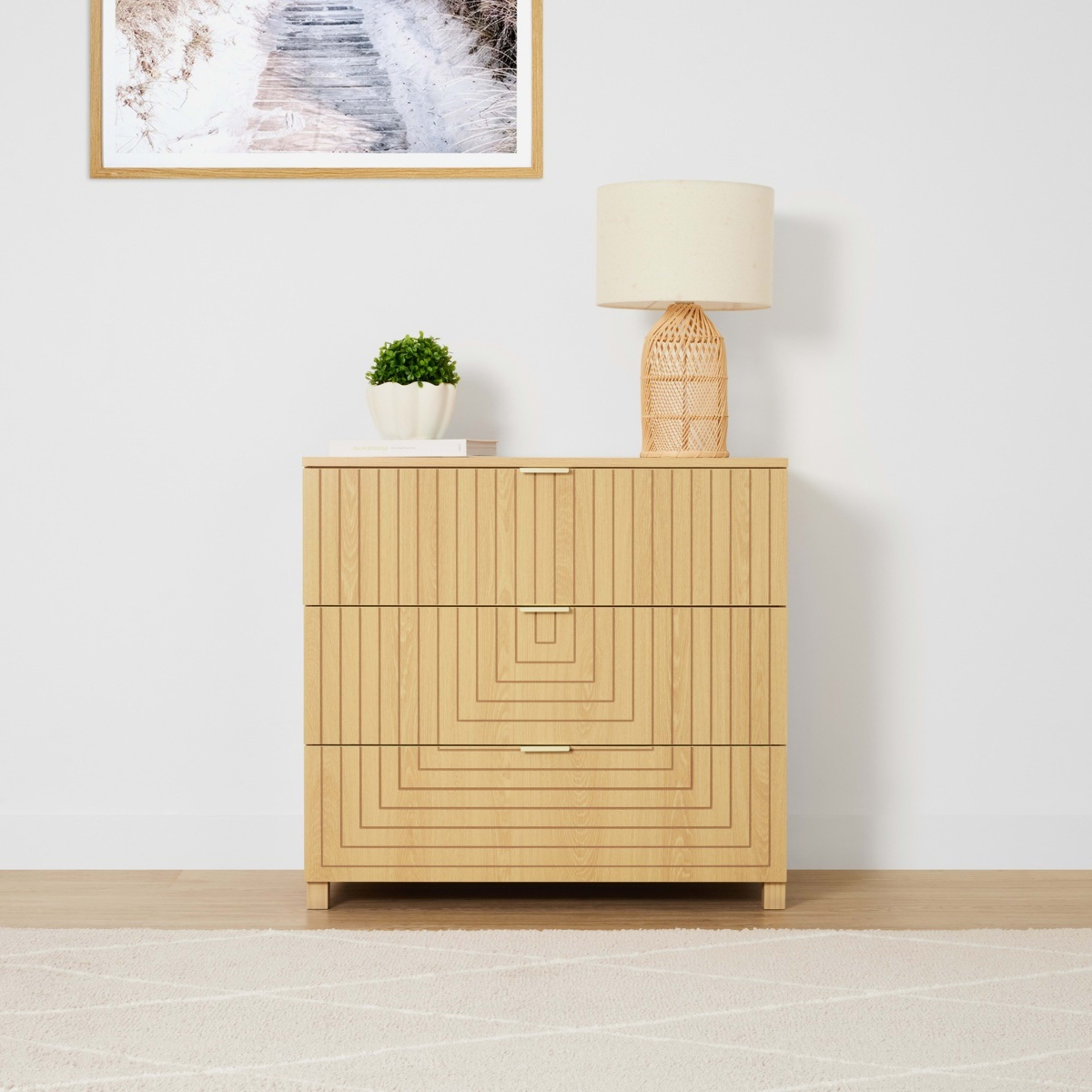 1 Atlas Chest of Drawers