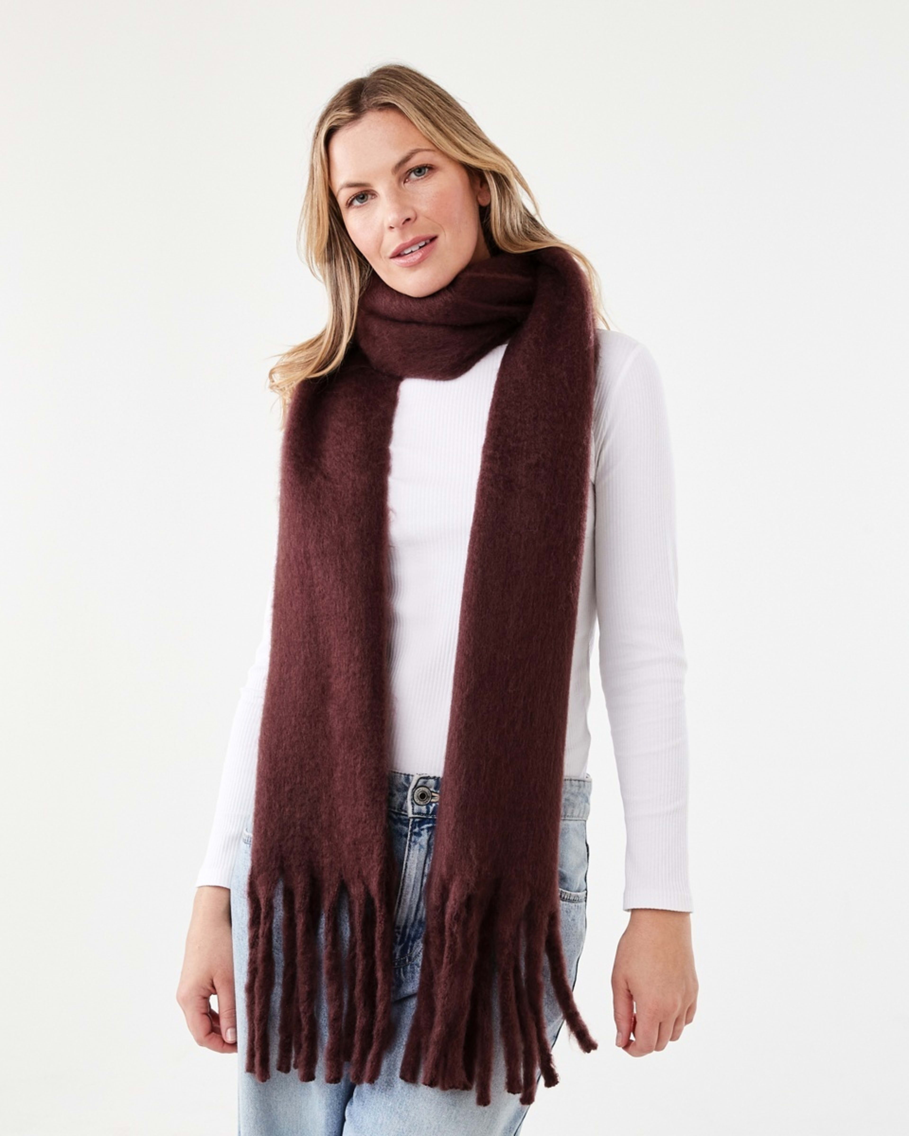 3 Fluffy Scarf Mulberry, 3 of 4