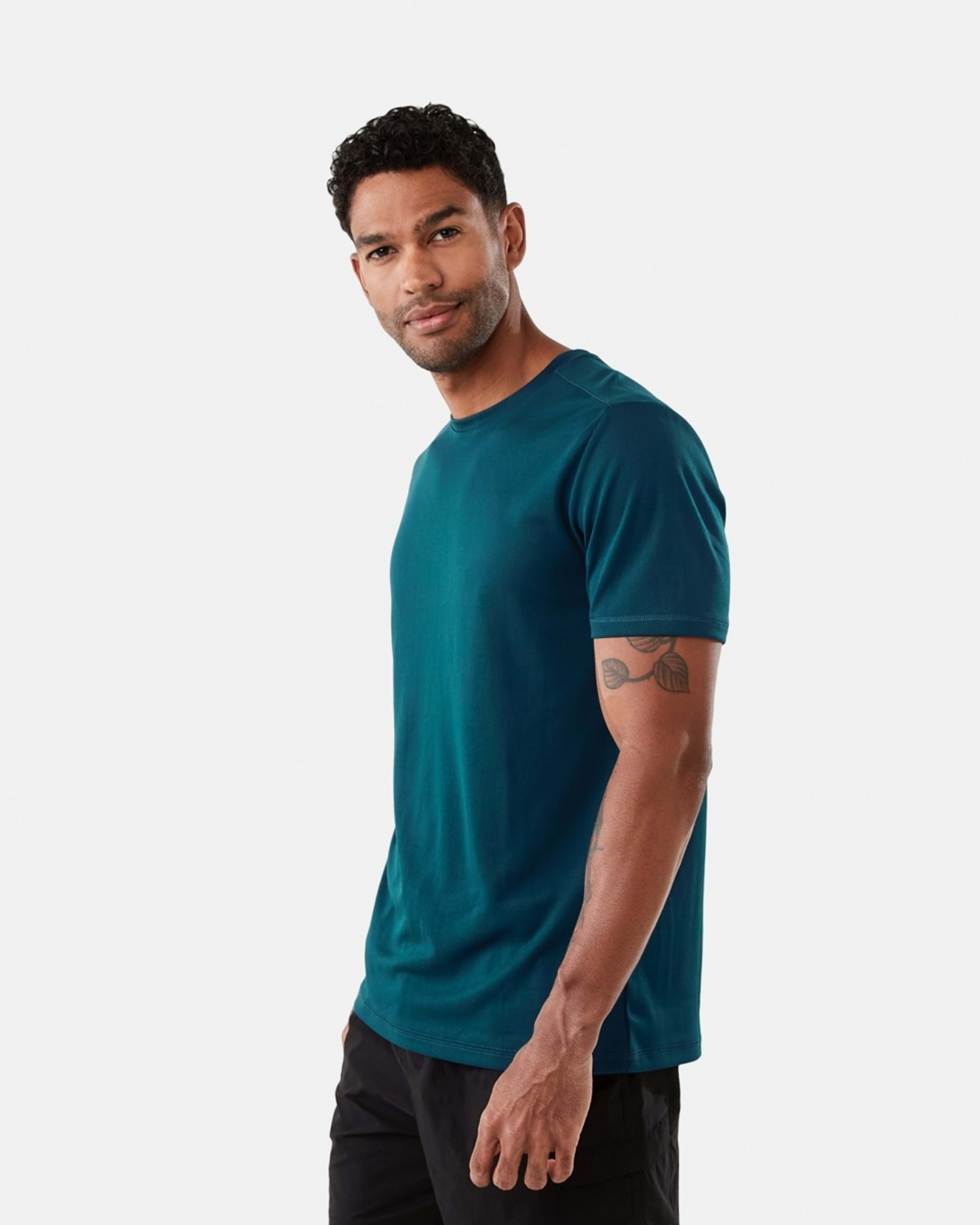 2 Active Mesh T-shirt Blu Ink, 2 of 5