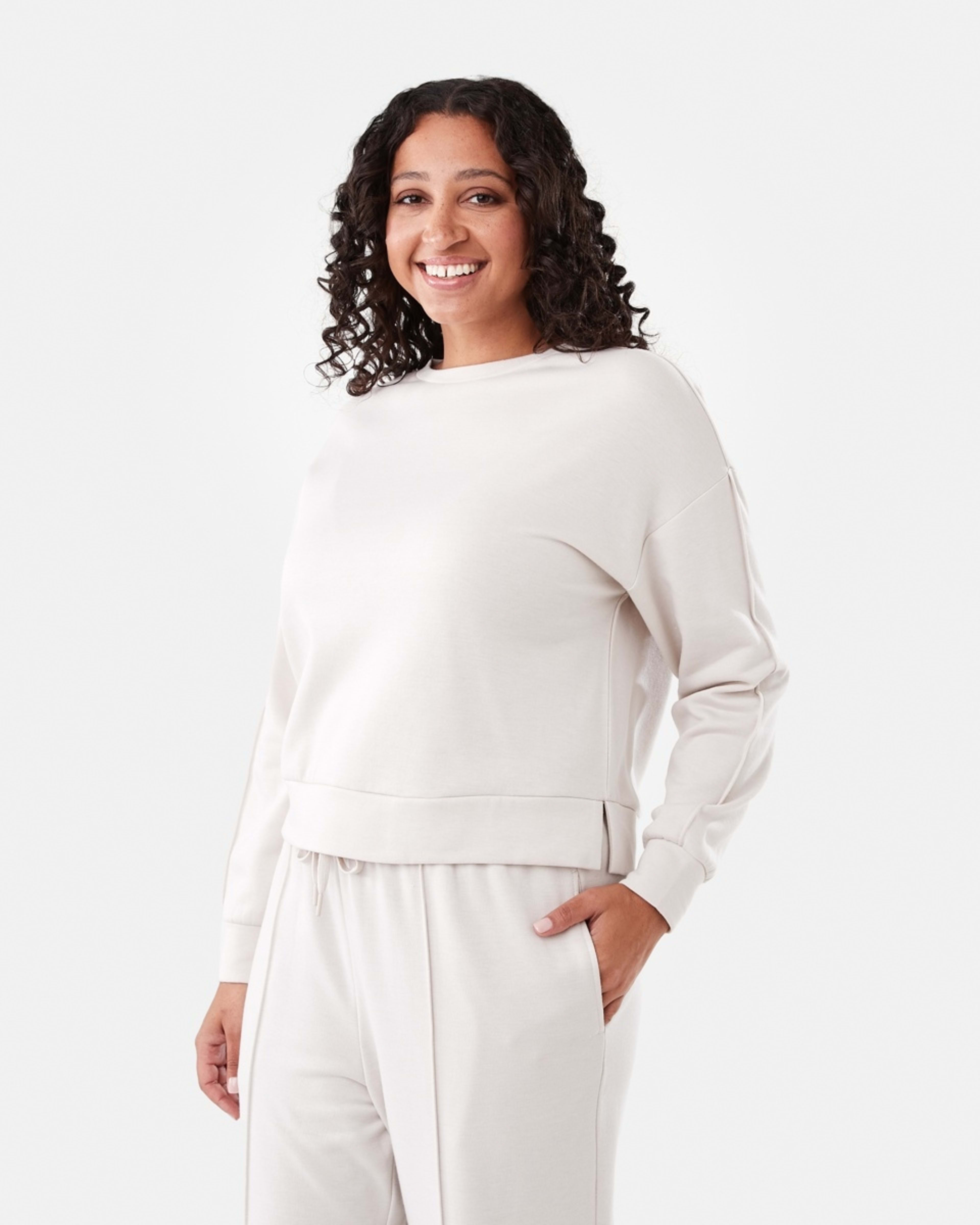 2 Soft Touch Boxy Crew Sweatshirt Nat Beige, 2 of 6