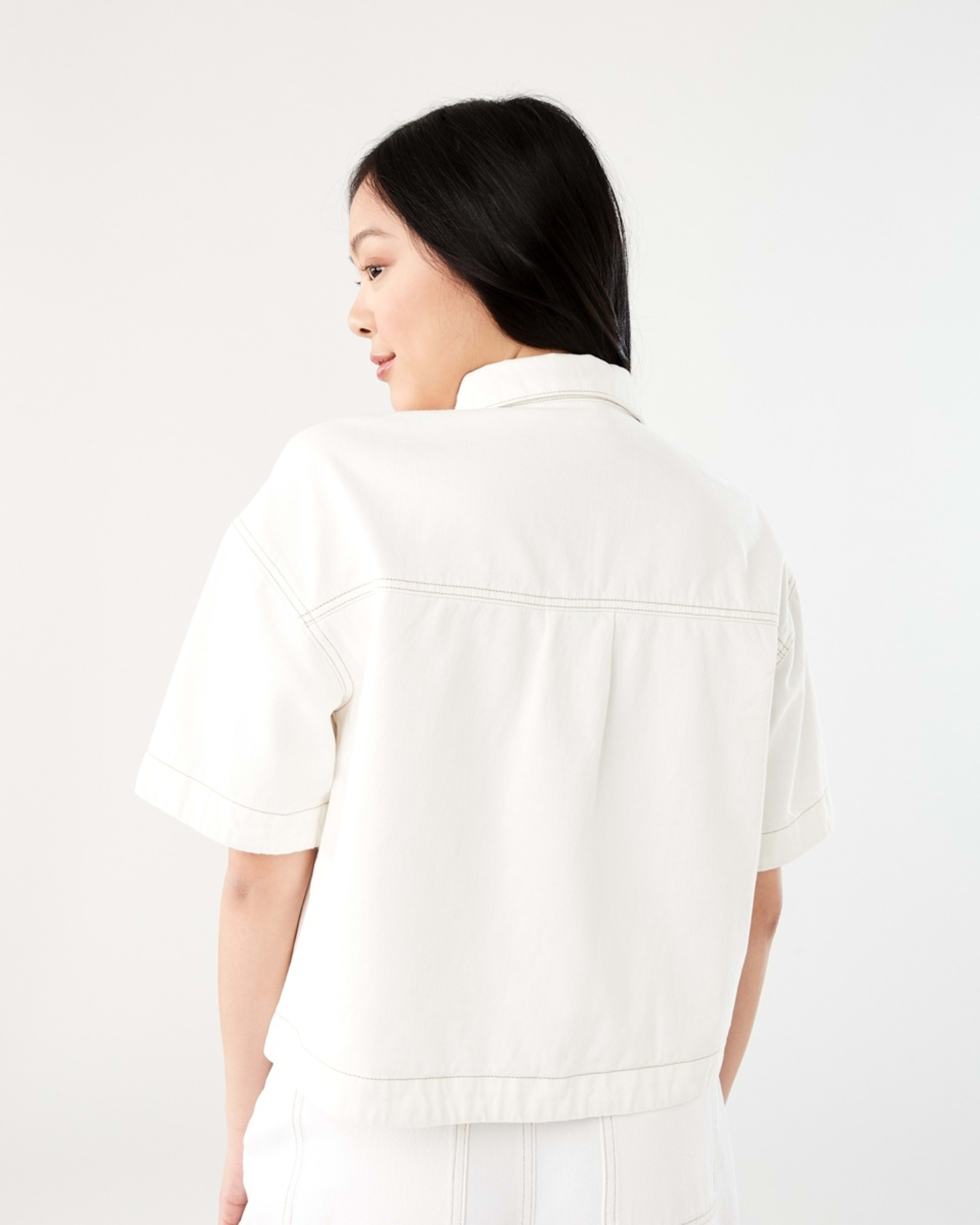 4 Short Sleeve Denim Cropped Shirt ECRU DENIM, 4 of 7
