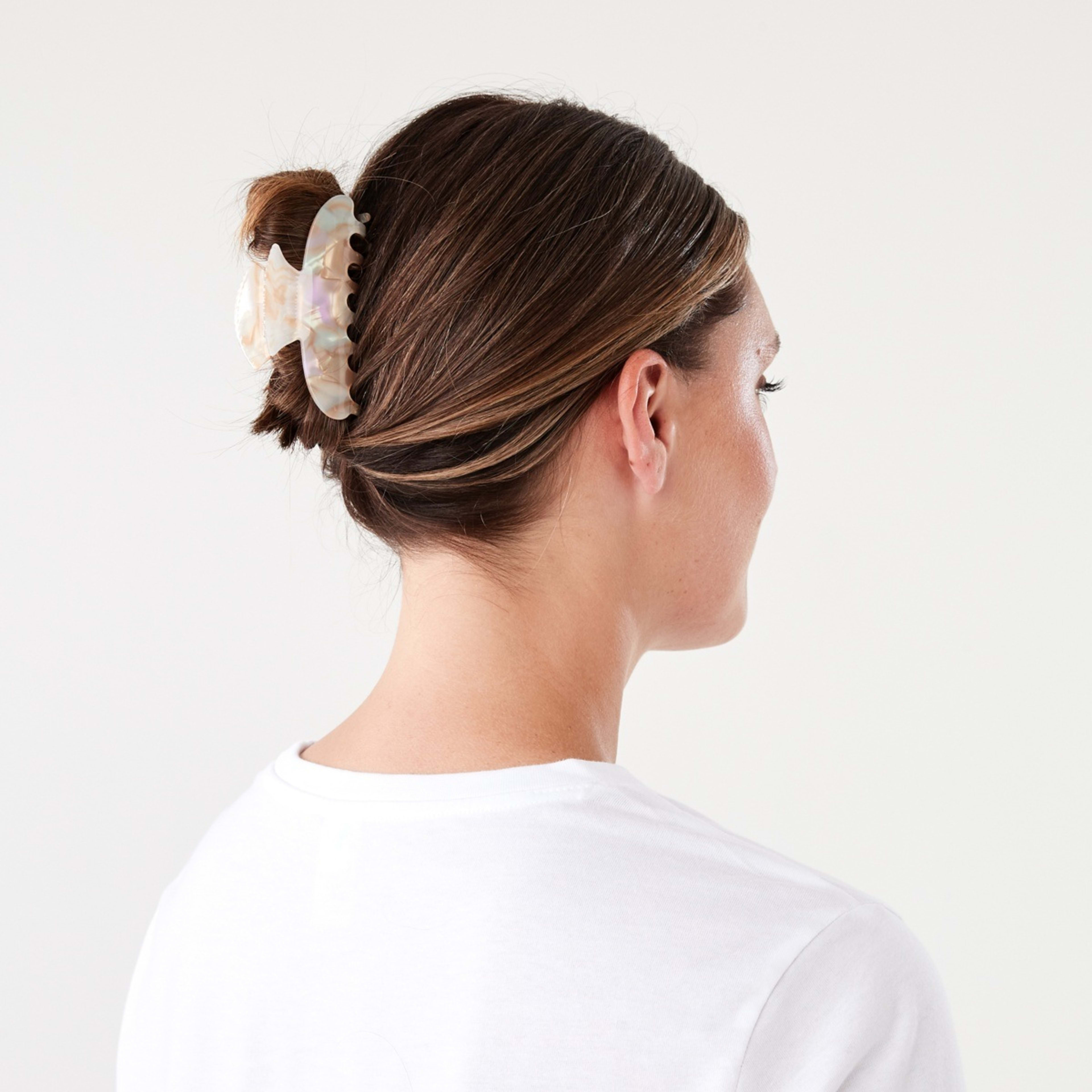 3 Cream Shell Claw Hair Clip, 3 of 4