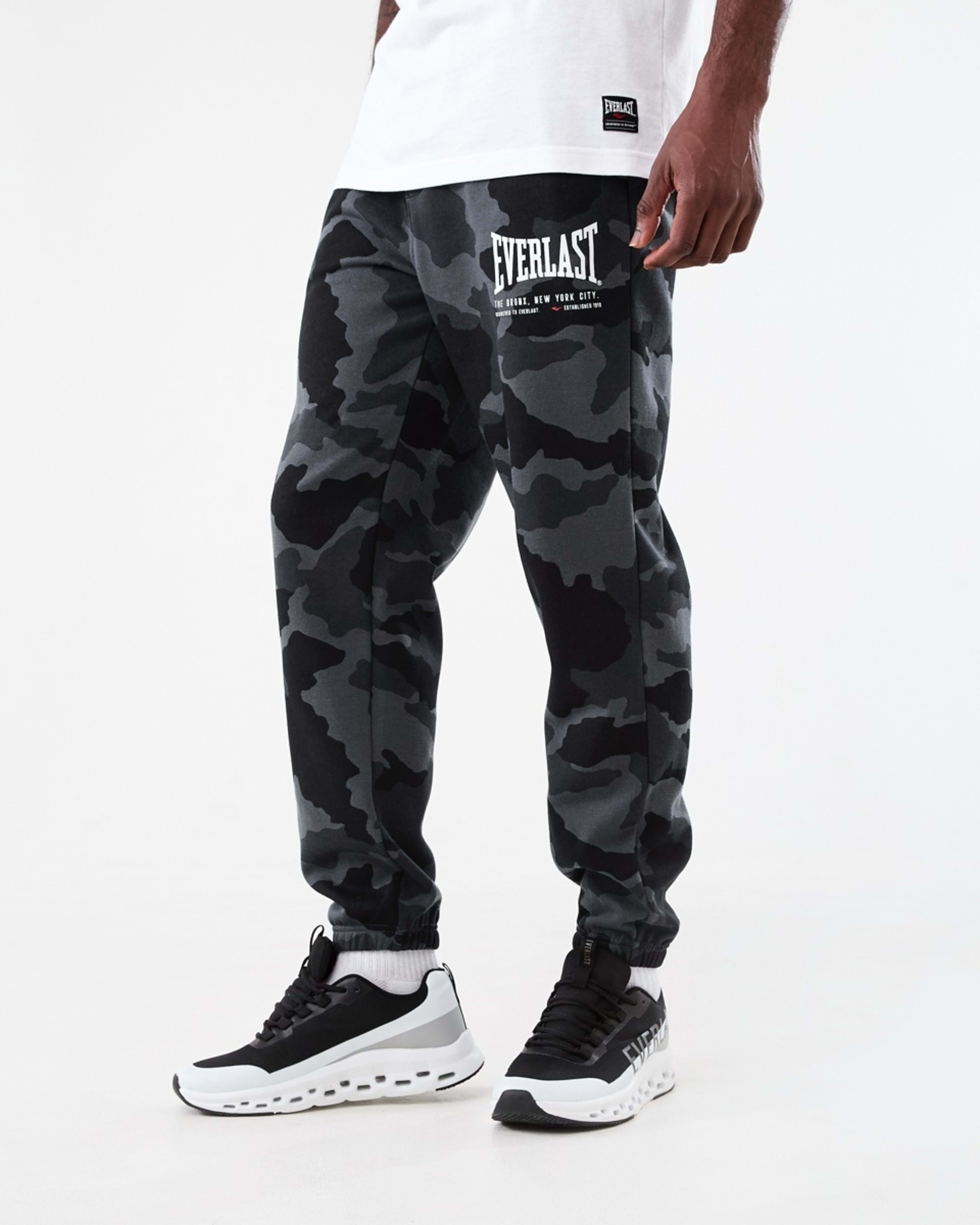 1 Everlast Mens Camo Trackpants Char Camo