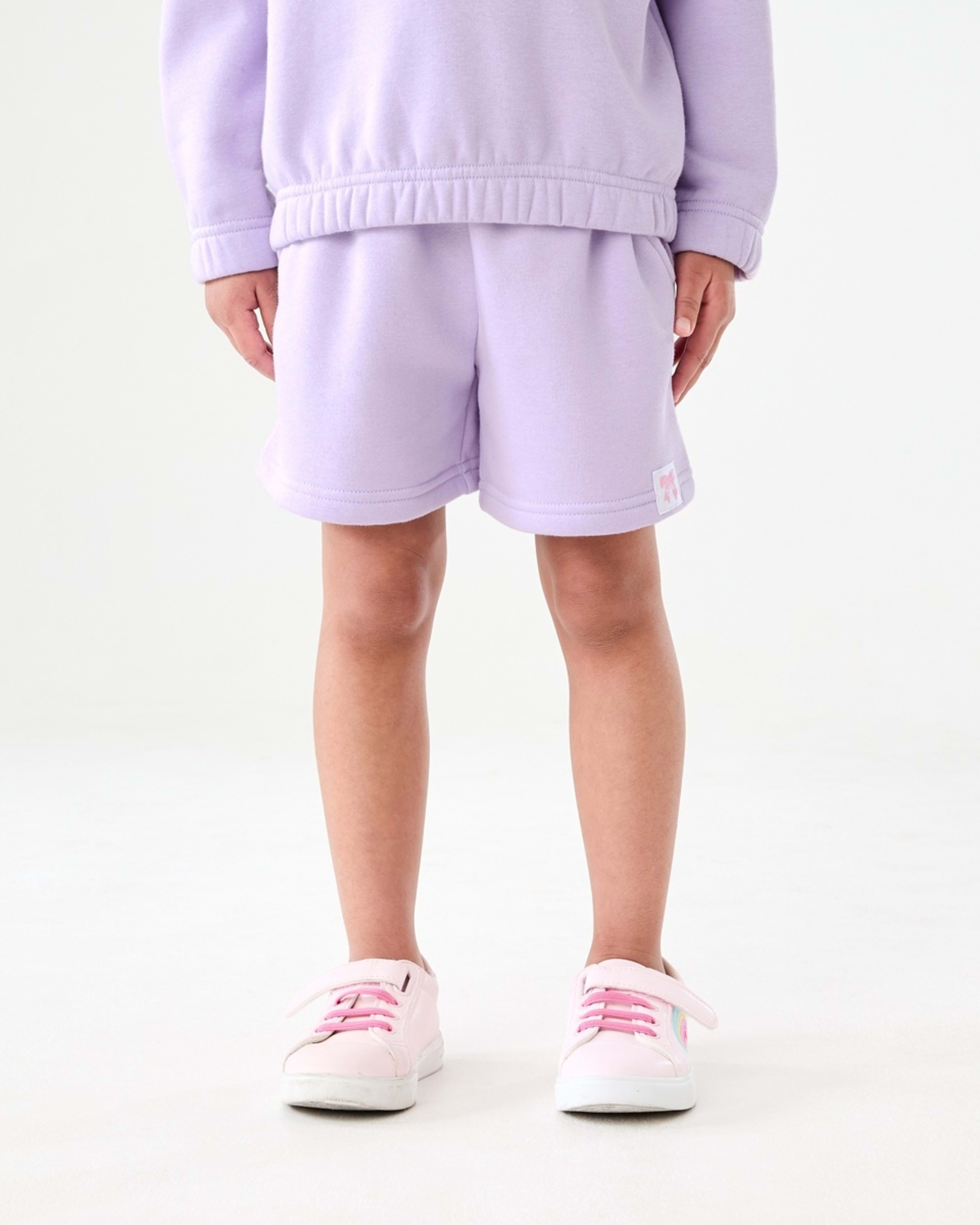 1 Fleece Shorts PASTEL LILAC, 1 of 7