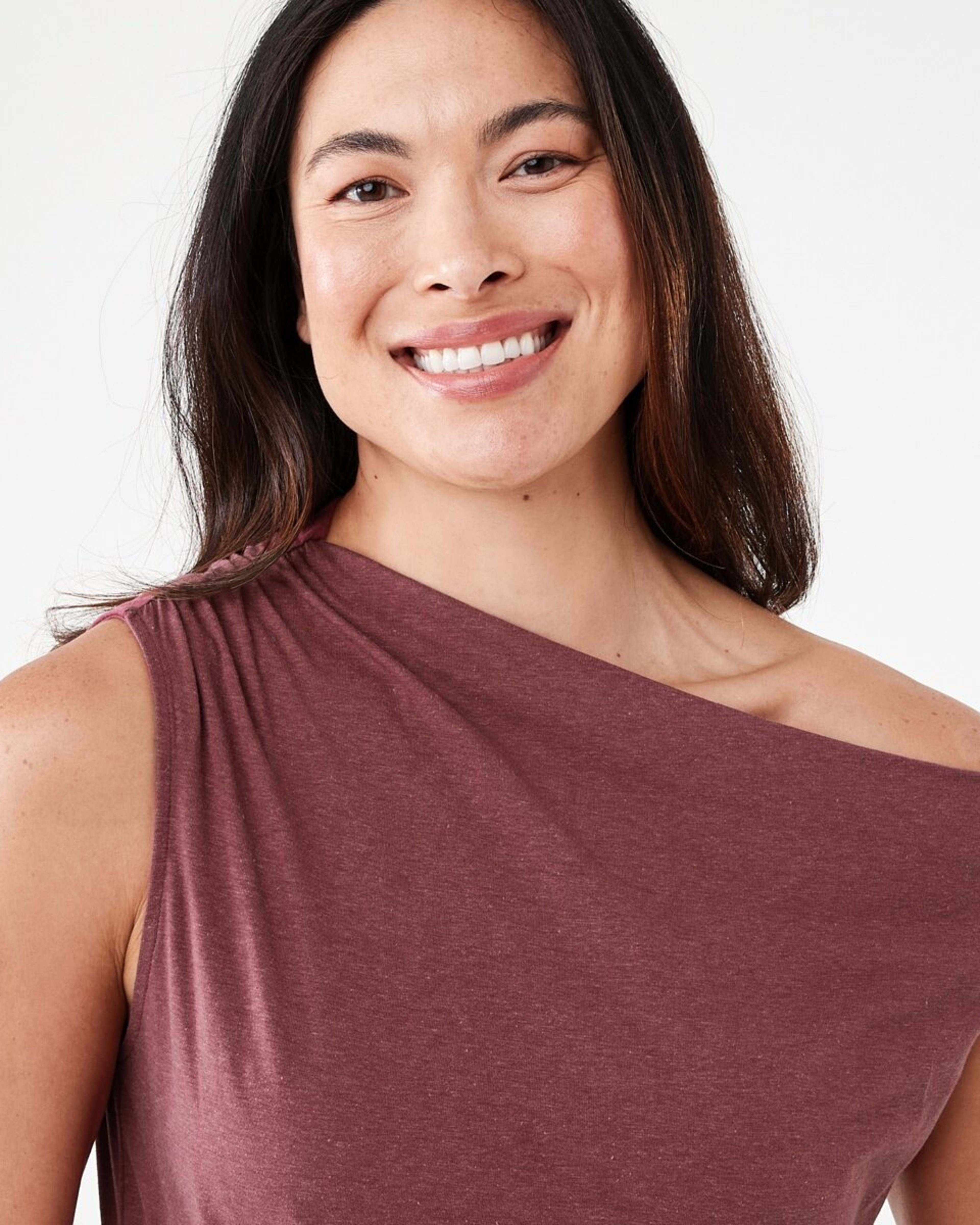4 Short Sleeve Ruched Detail Top Berry, 4 of 6