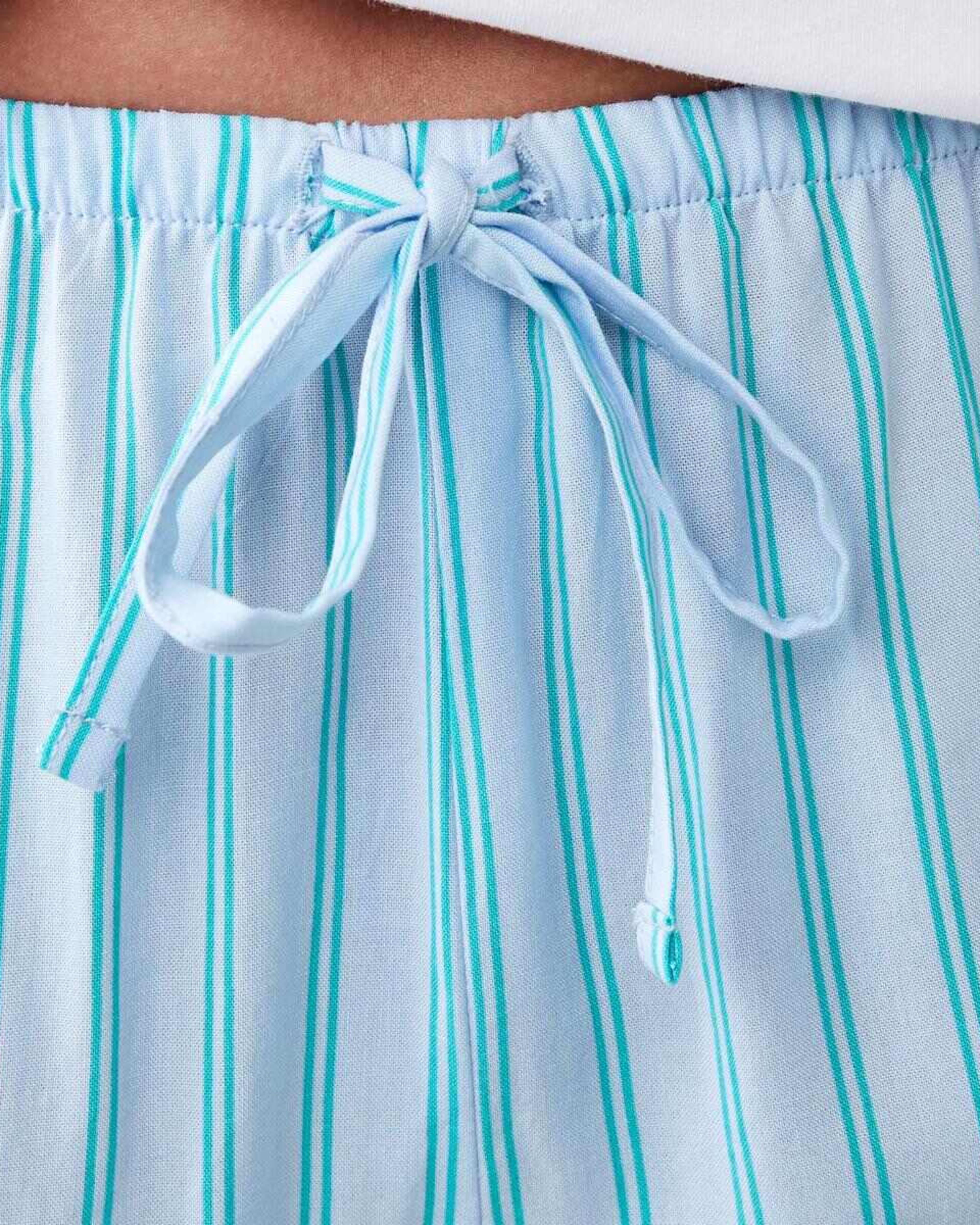 6 Print Knit T-shirt and Woven Shorts Pyjama Set Lobster, 6 of 8