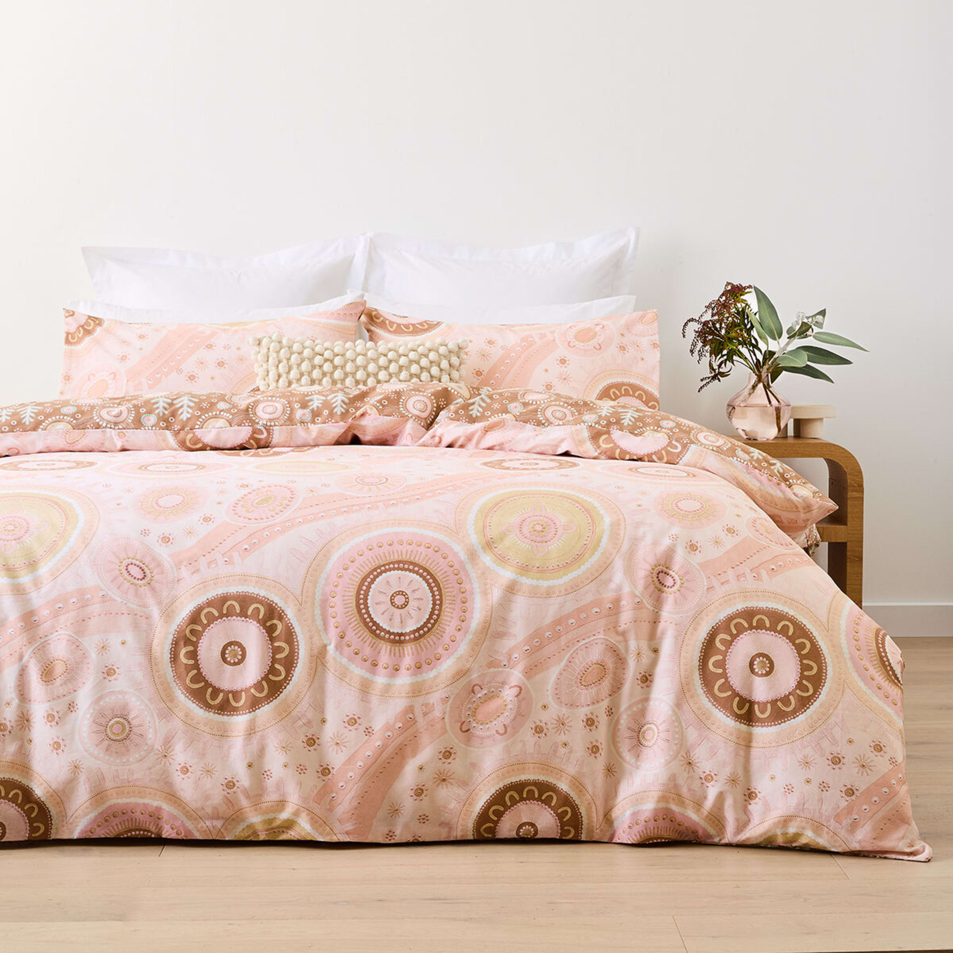 1 Dyurali Budyari Cotton Rich Reversible Quilt Cover Set - Queen Bed, 1 of 7