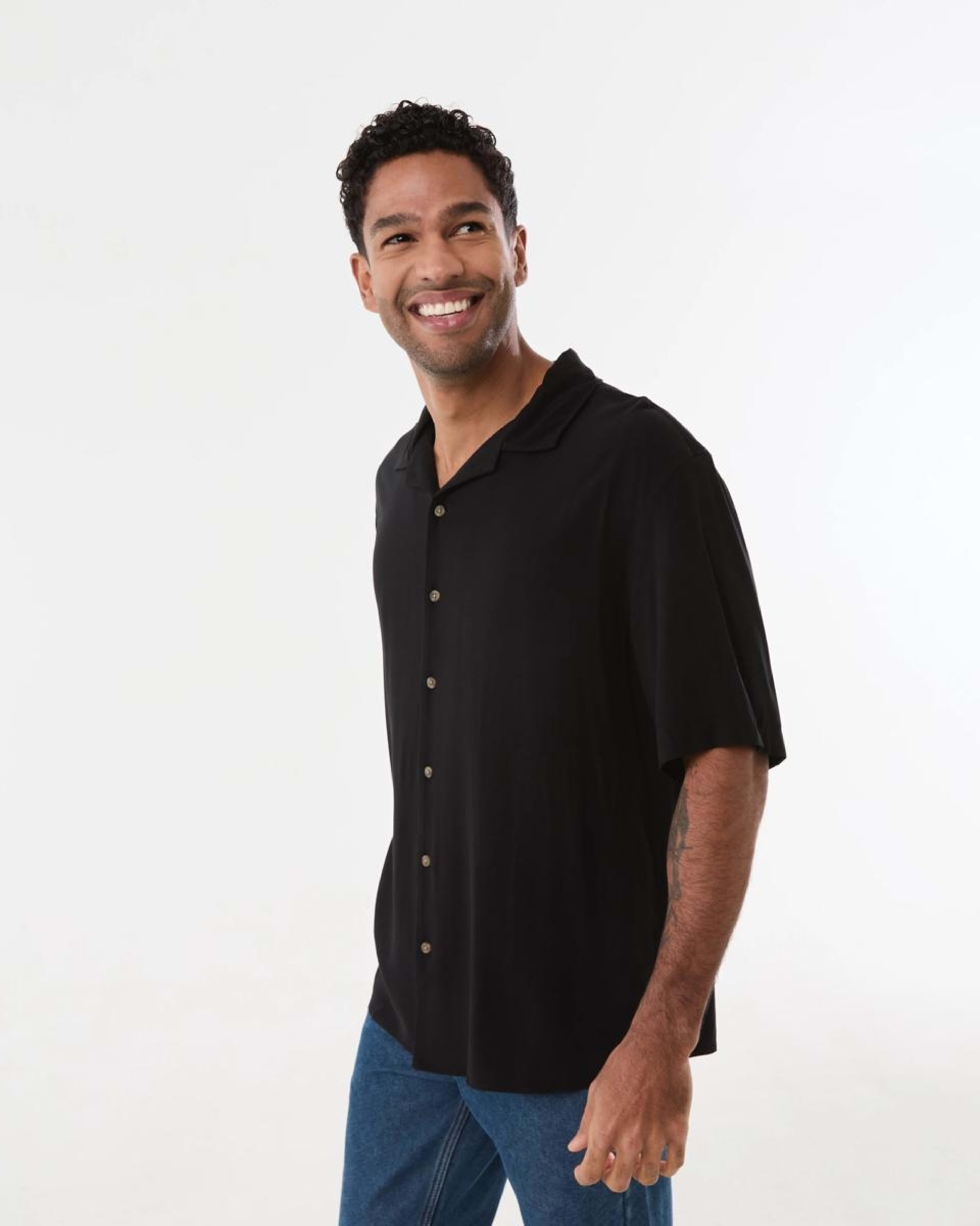 2 Short Sleeve Plain Resort Shirt BLACK, 2 of 5