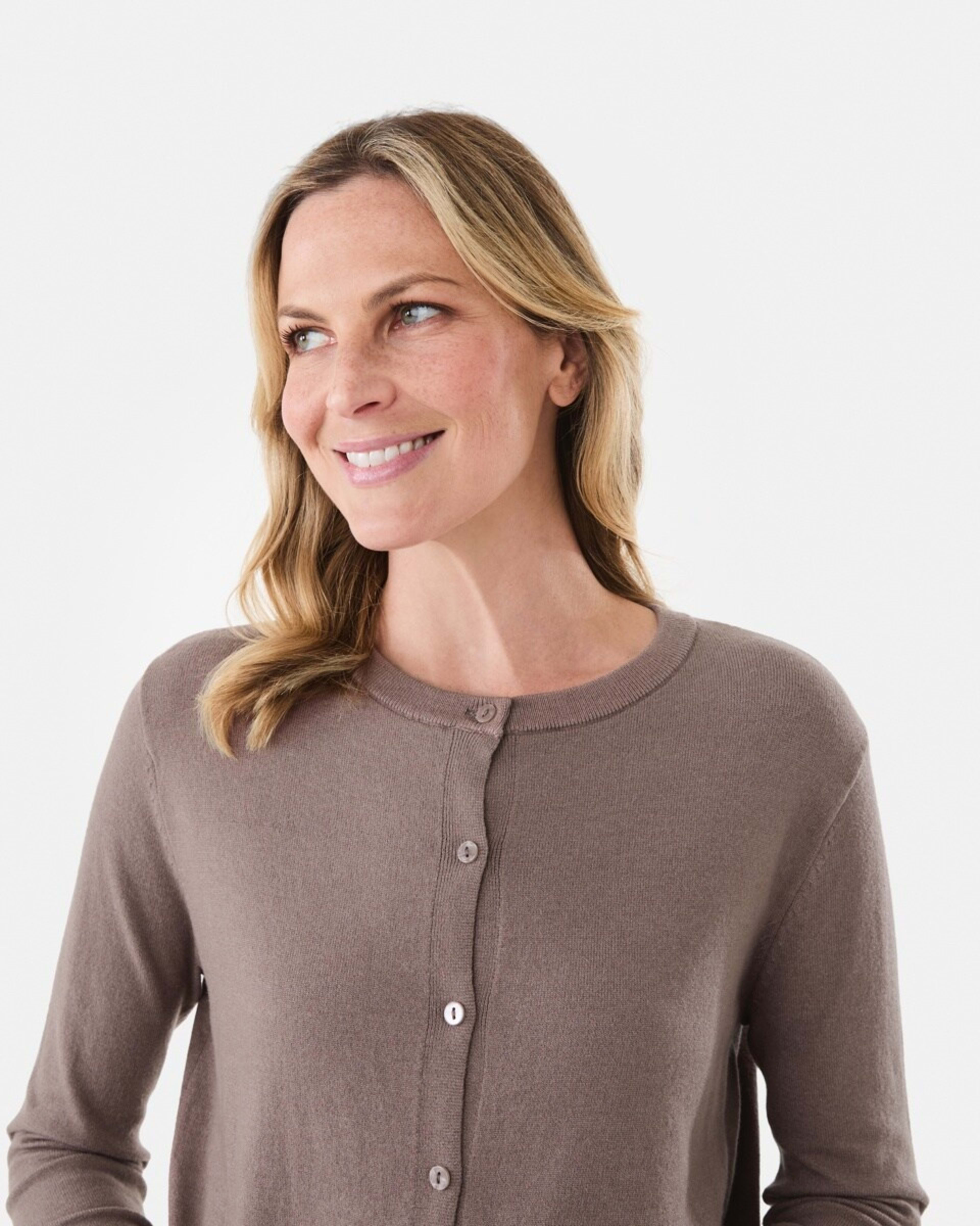 4 Lightweight Crew Neck Cardigan Taupe Brn, 4 of 6