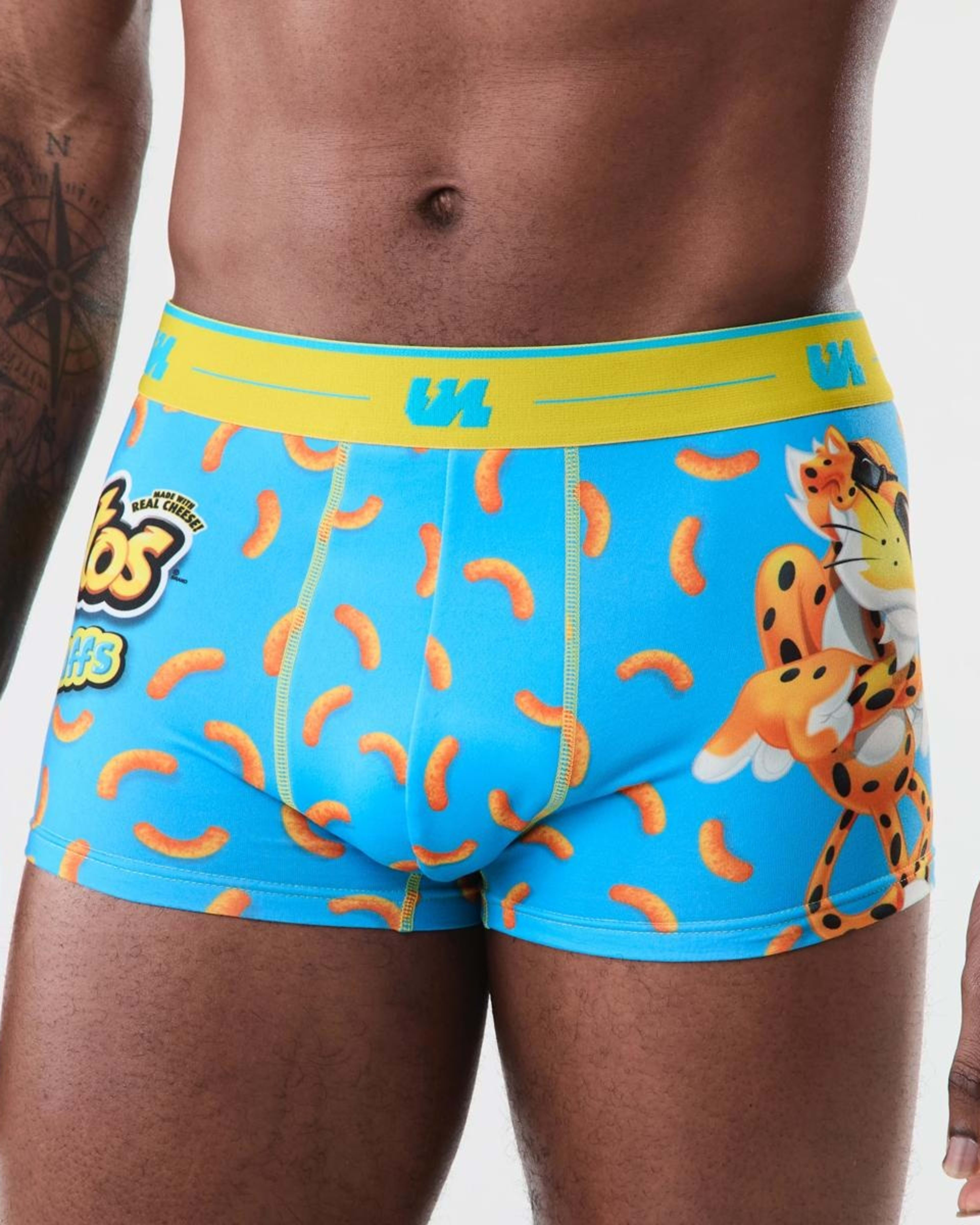 2 License Trunks CHEETOS, 2 of 7