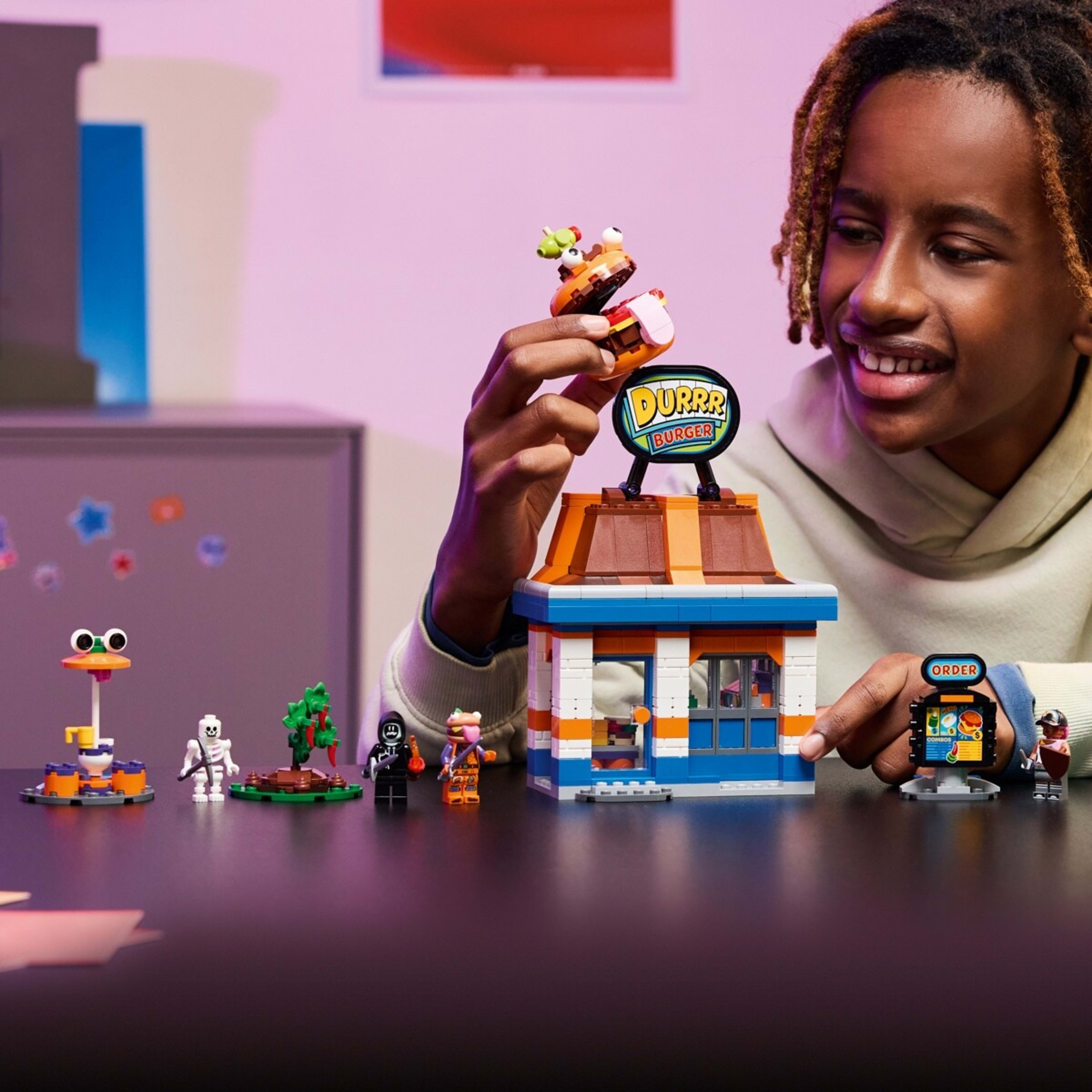 6 LEGO Fortnite Durrr Burger Restaurant 77076, 6 of 10