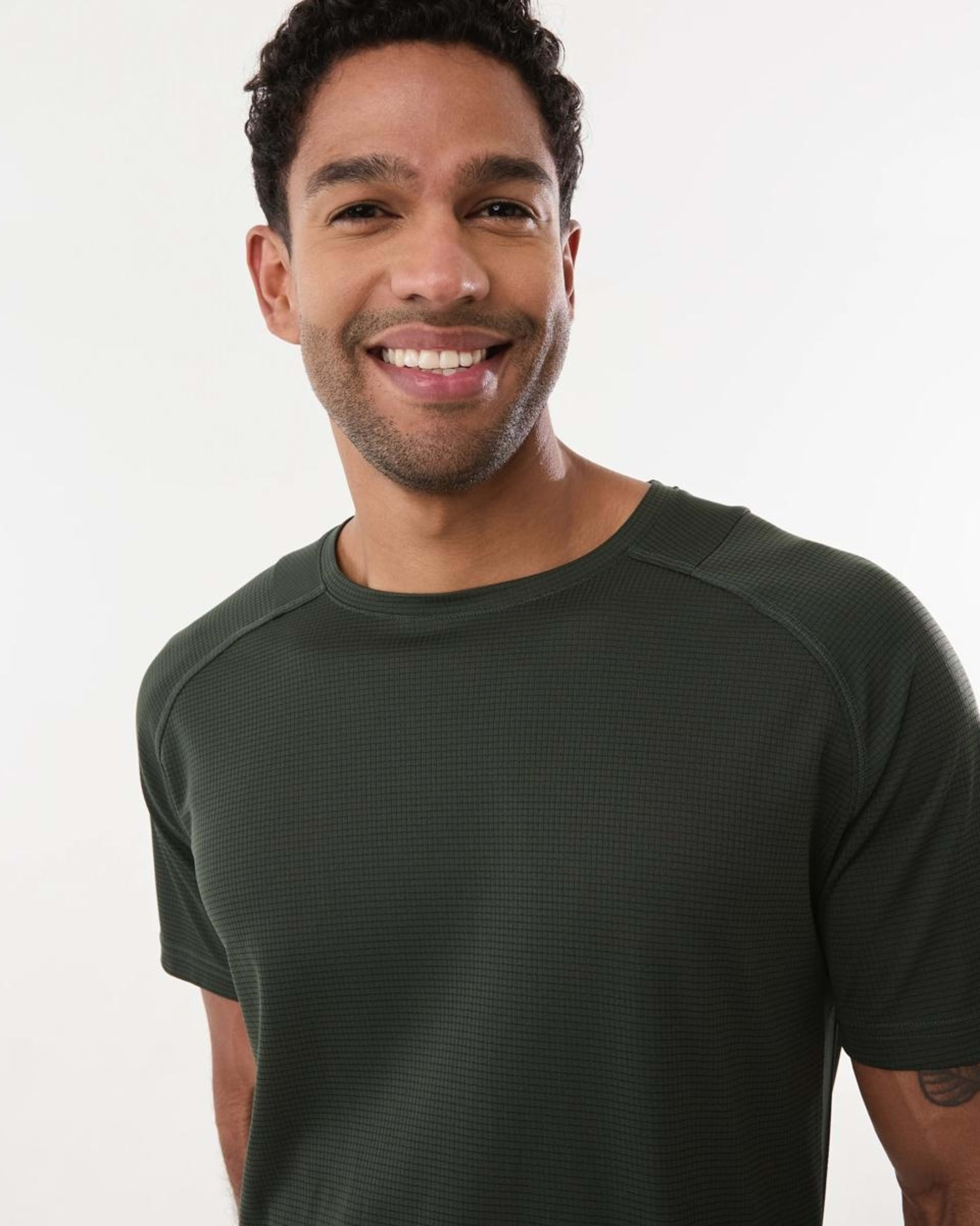 4 Active Mens Performance T-shirt DEEPEST GREEN, 4 of 6