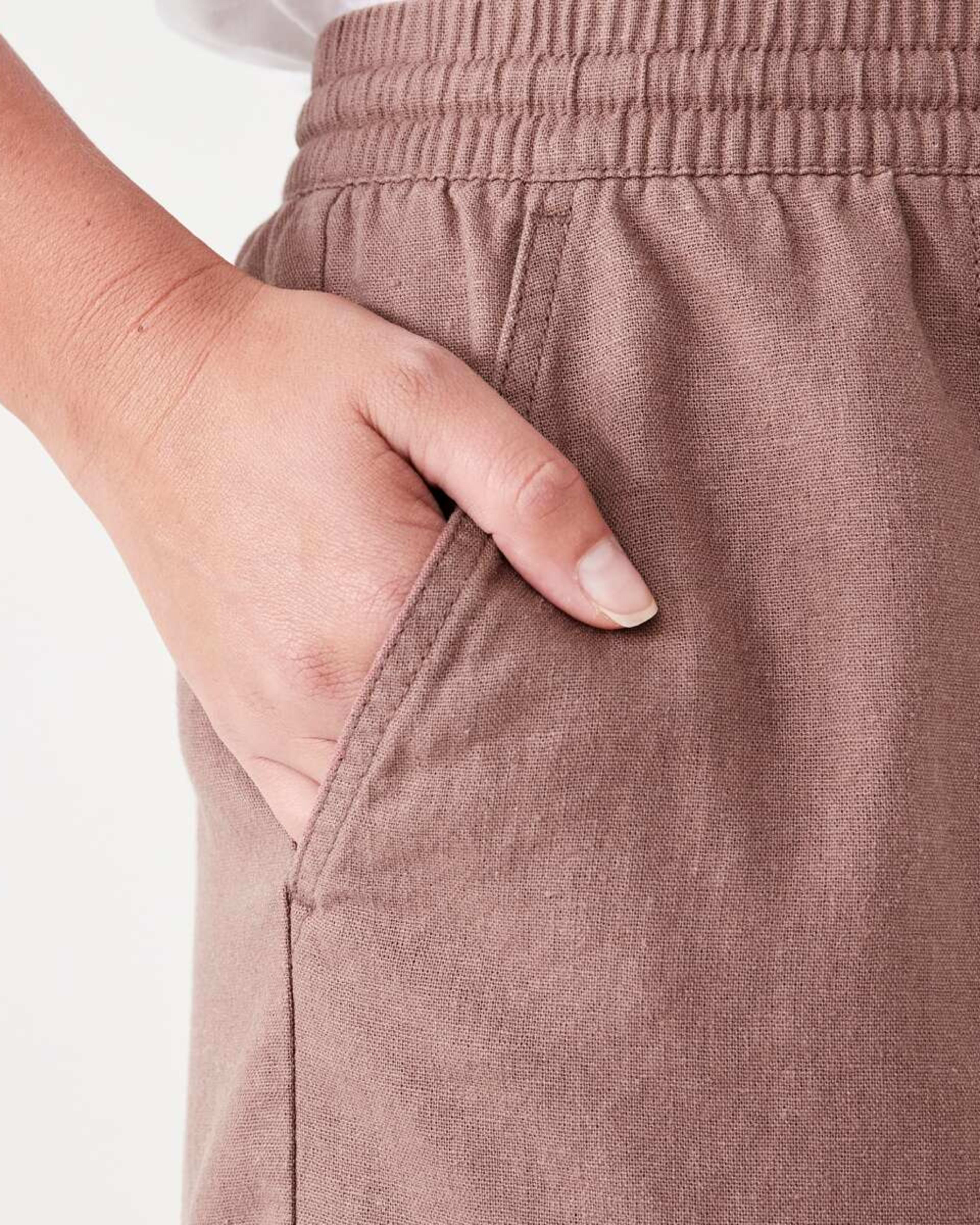 5 Linen Blend Patch Pocket Shorts FAWN TAUPE, 5 of 6