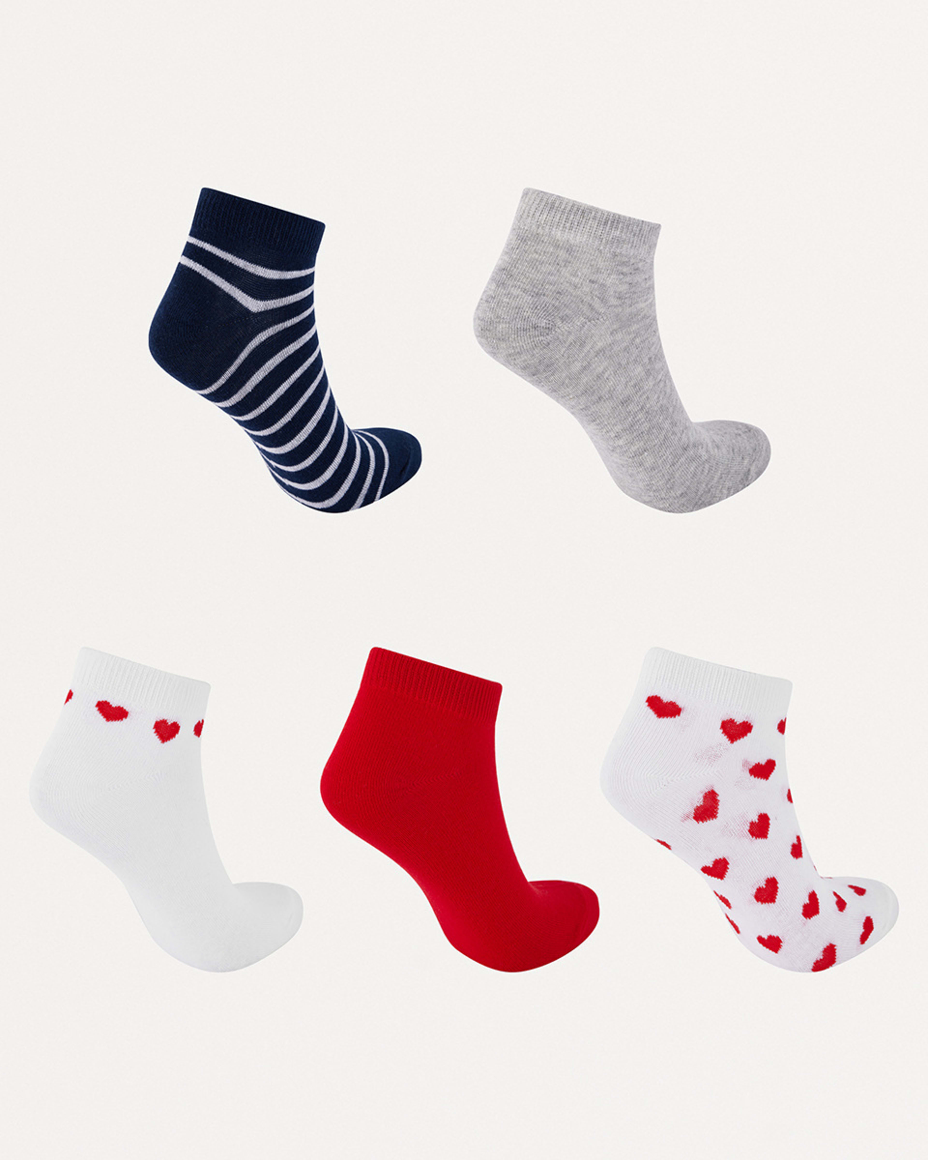 2 5 Pack Fashion Low Cut Socks Hearts, 2 of 3