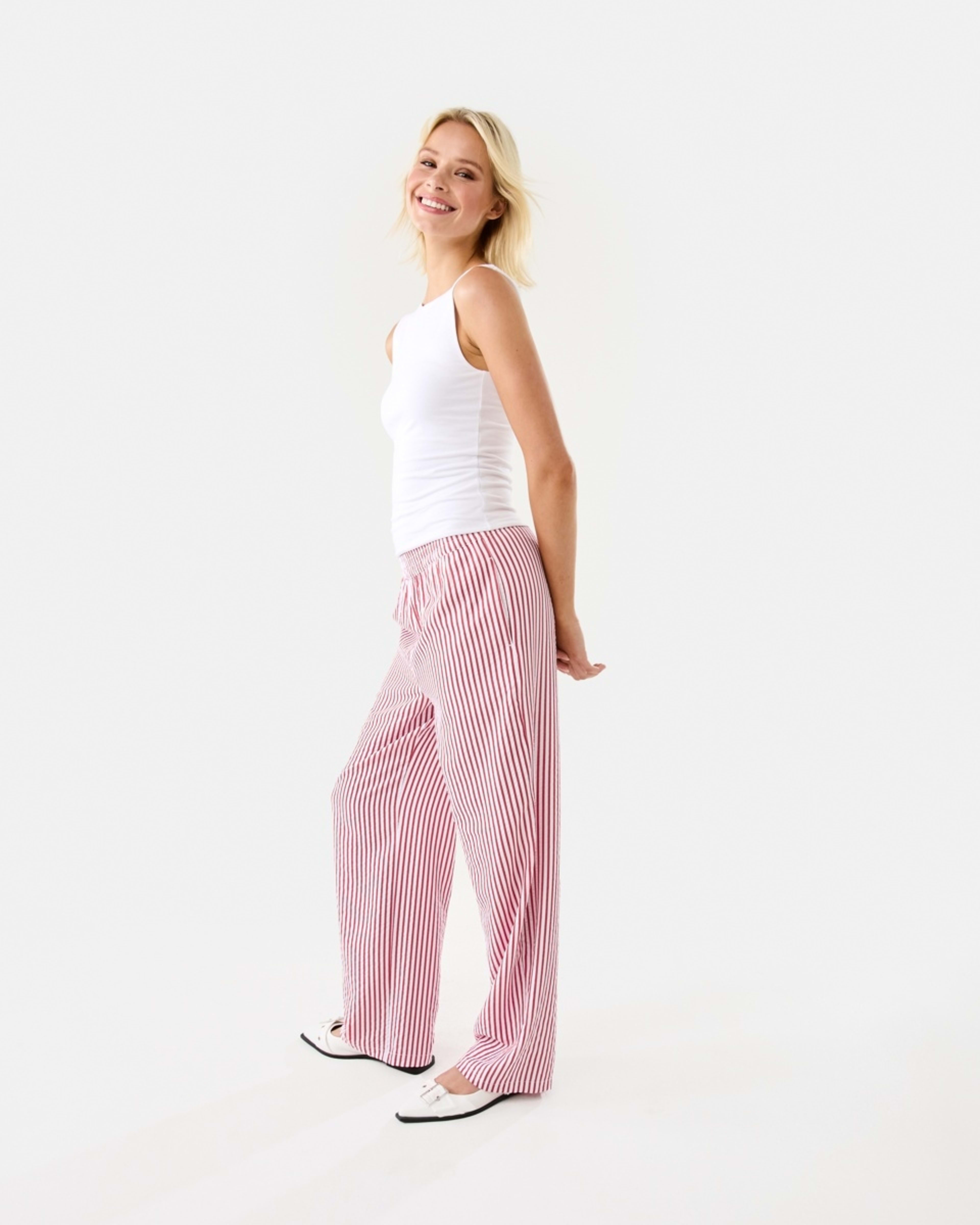 5 Sleeveless Two Way Tank White, 5 of 10
