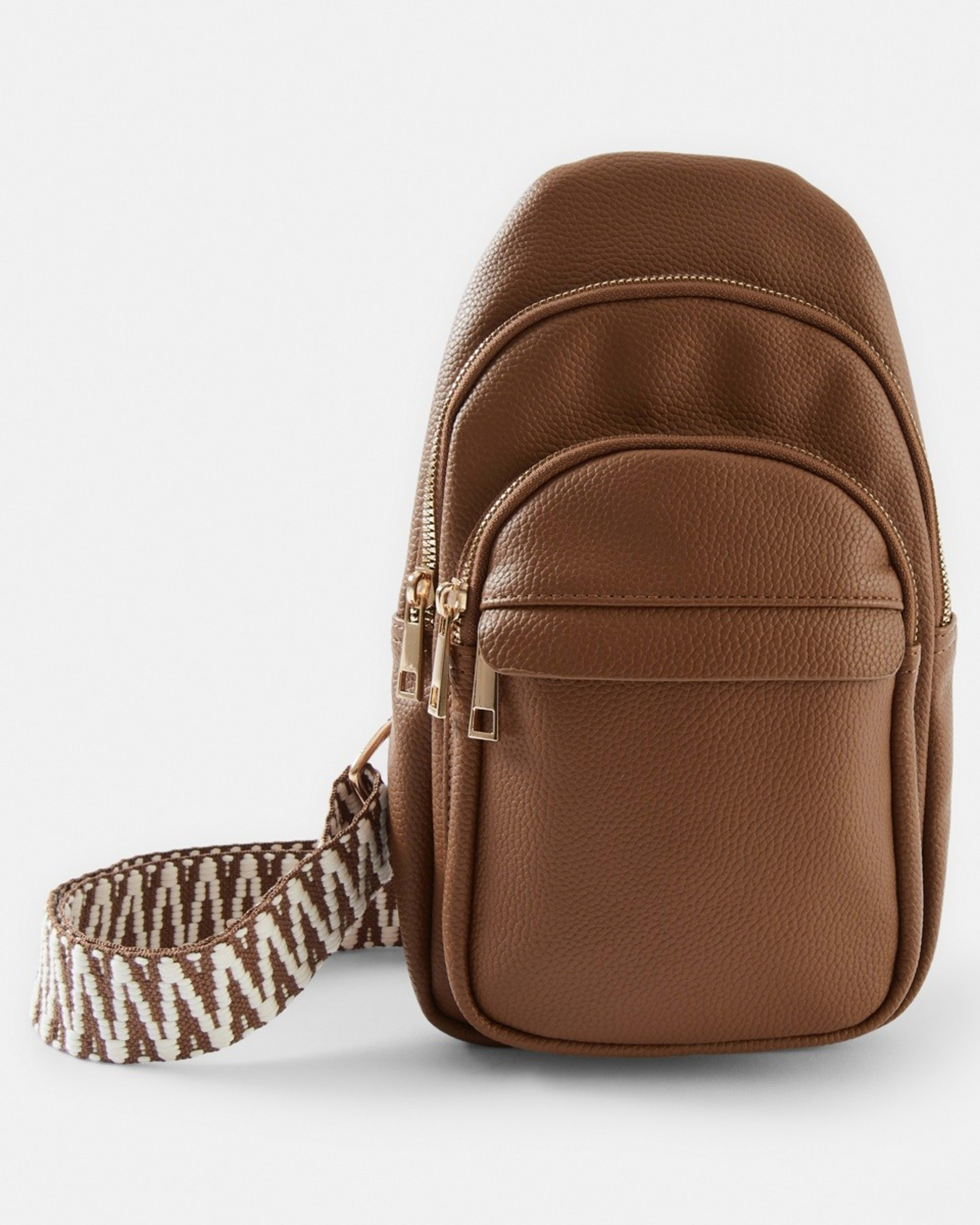 1 Contrast Pebble Sling Bag Coco Brown