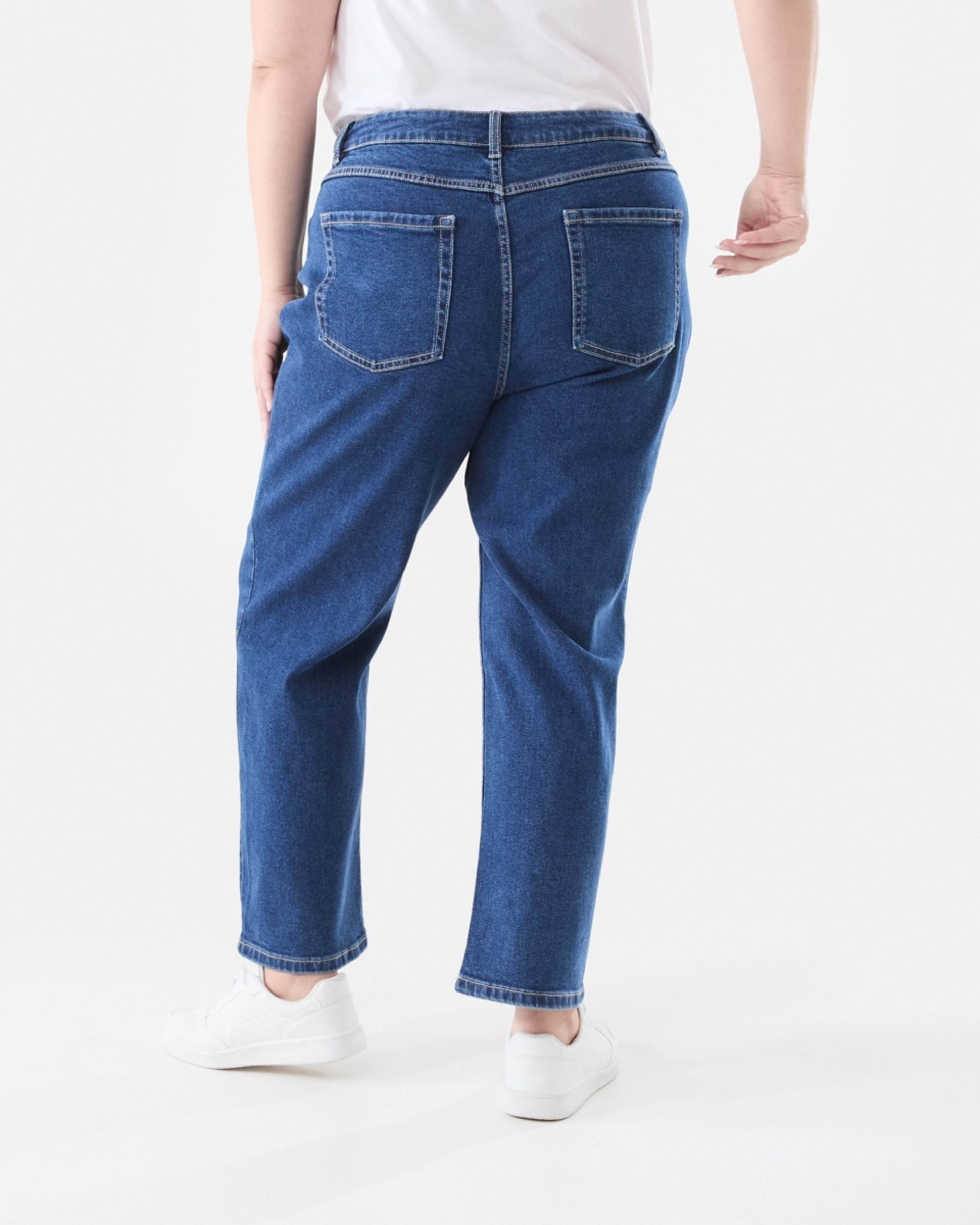 3 Curve Mum Jeans Mid Wash, 3 of 6
