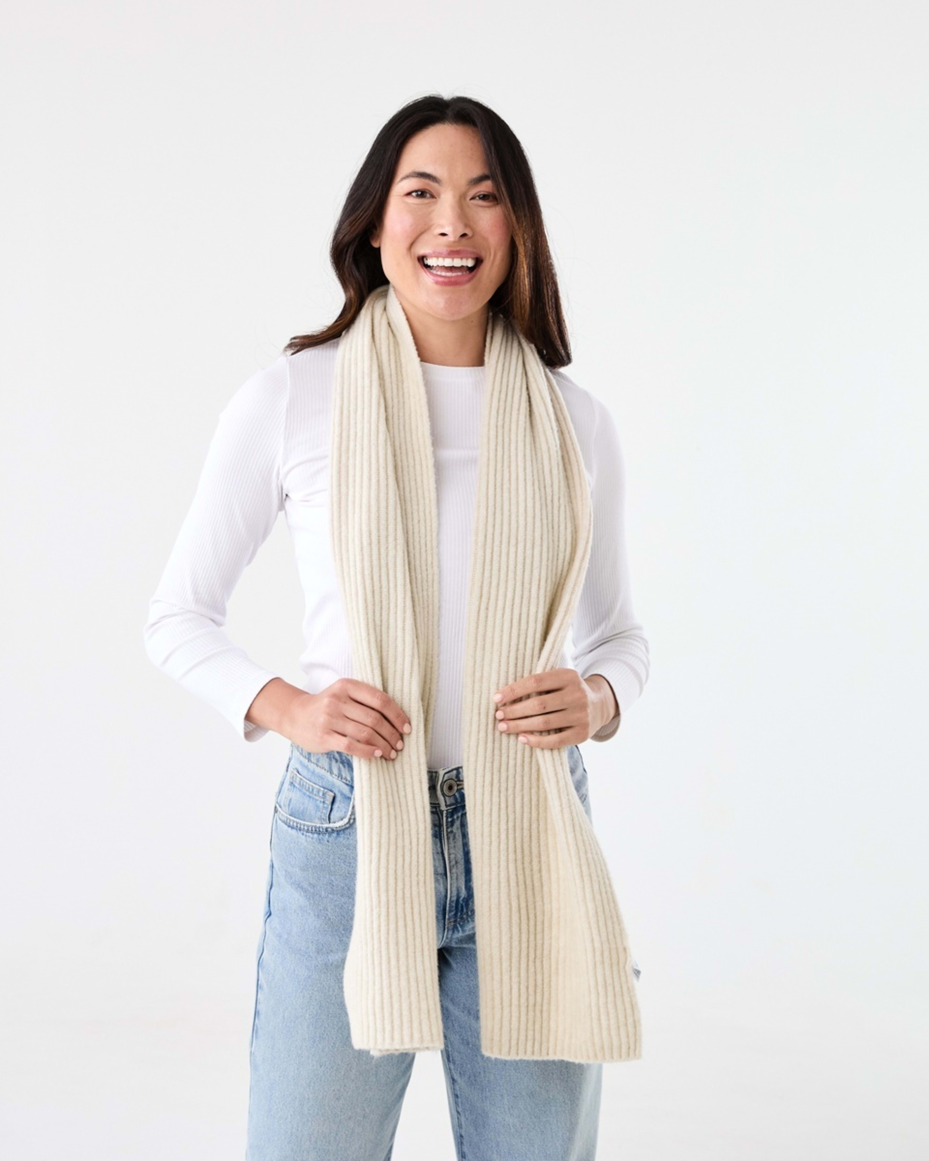 3 Basic Rib Scarf Lt Stone, 3 of 3