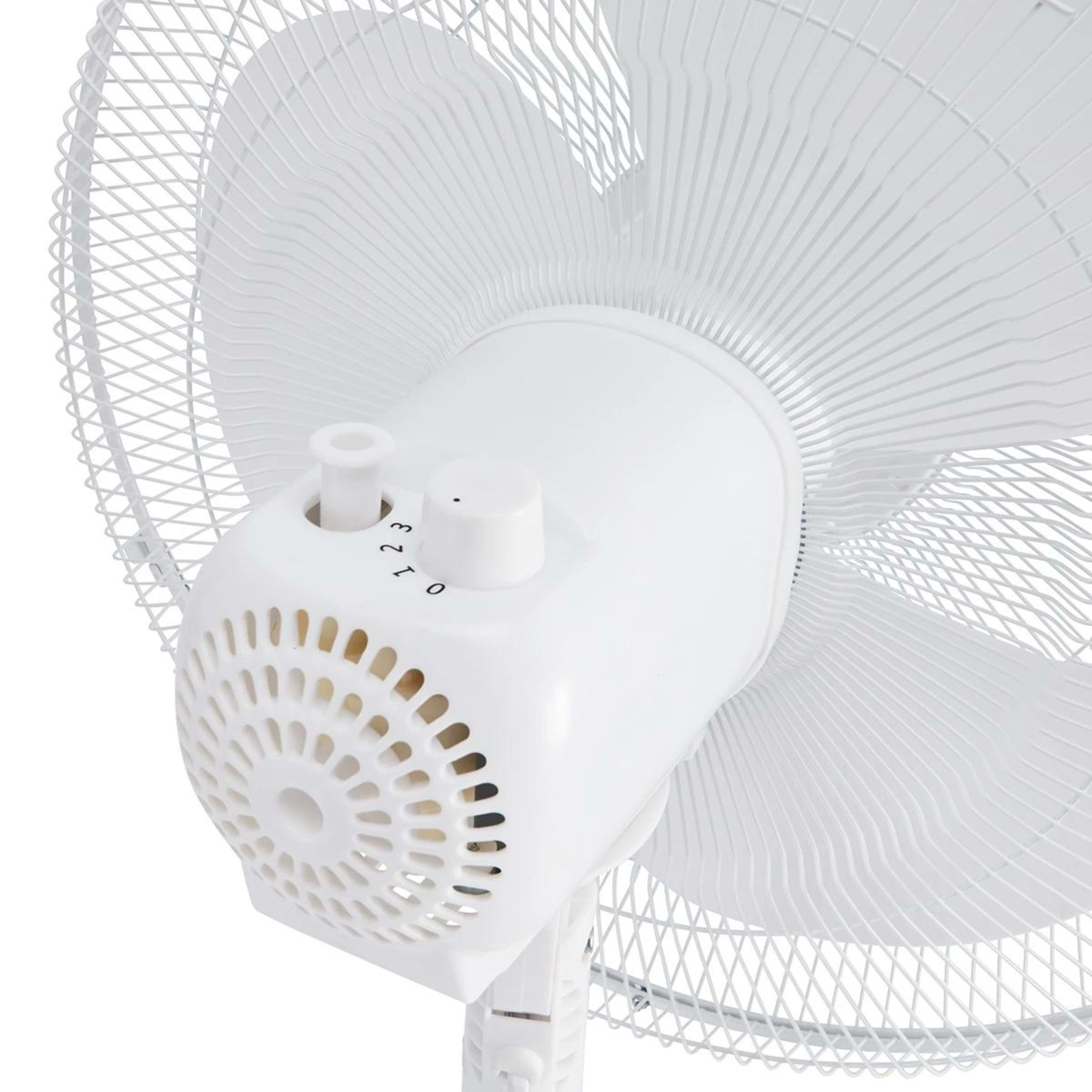 7 40cm Pedestal Fan - White, 7 of 8