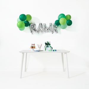 16 Piece Dinosaur Balloon Decoration Pack