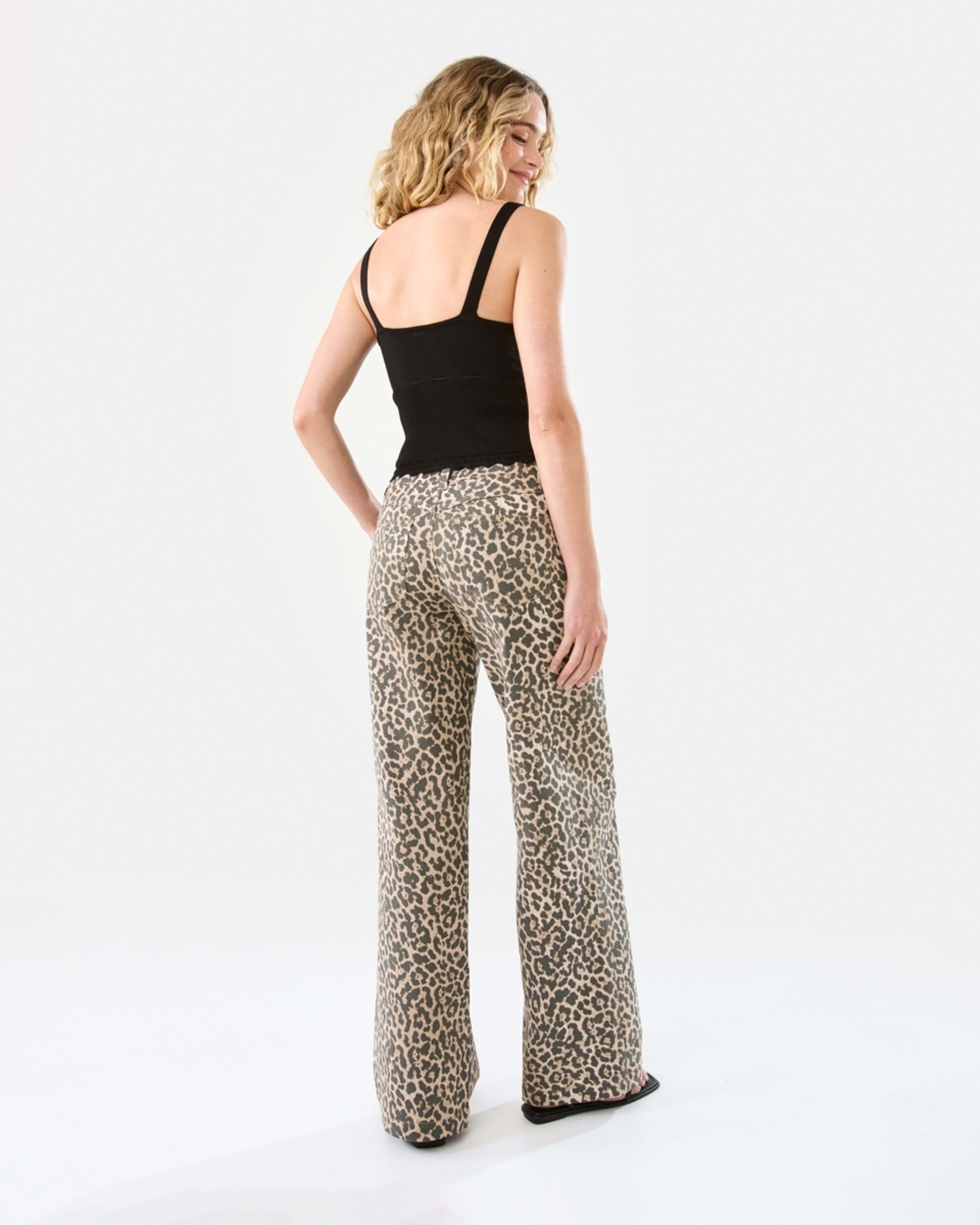6 Leopard Jeans Leopard, 6 of 10