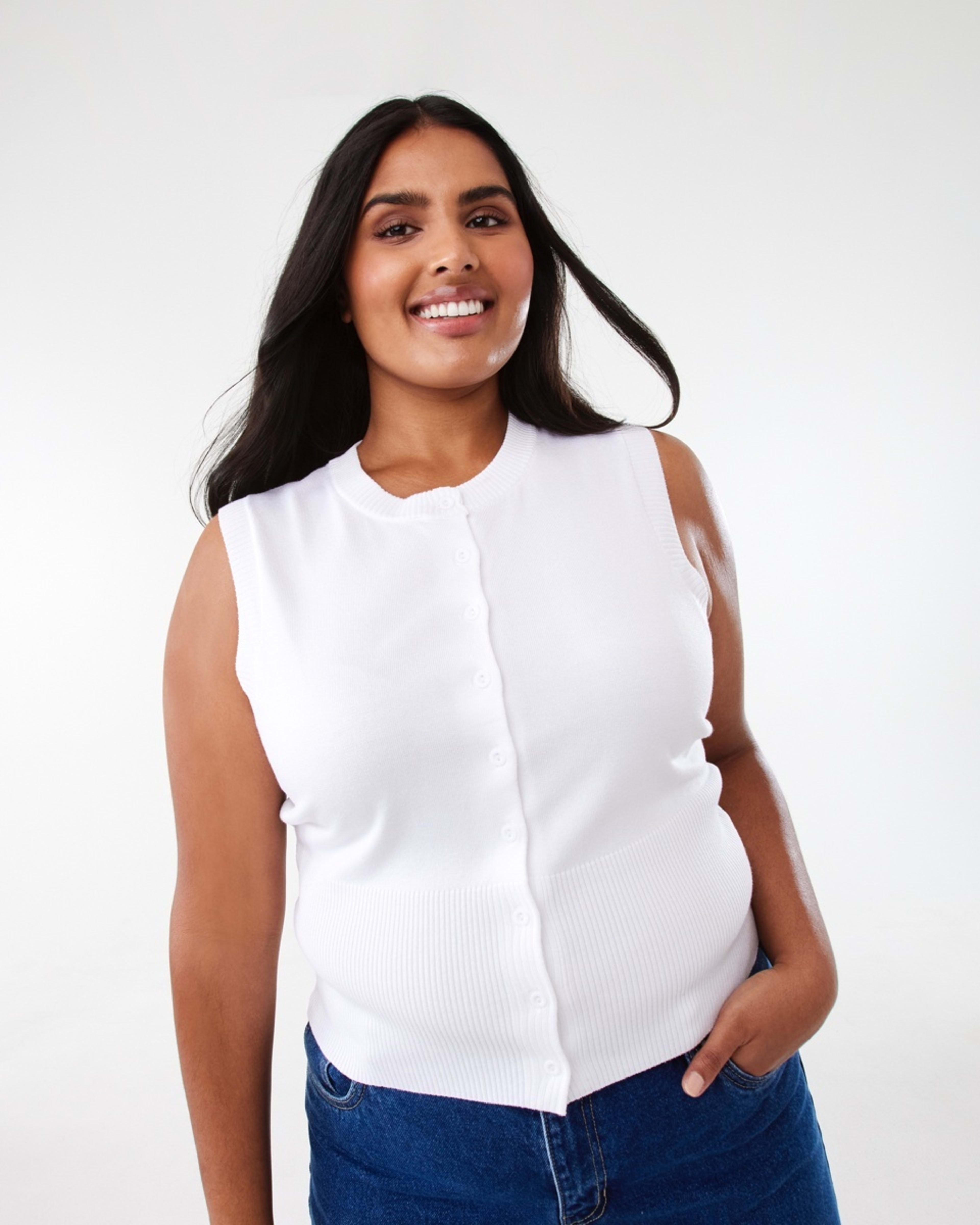 3 Sleeveless Fitted Vest White, 3 of 10