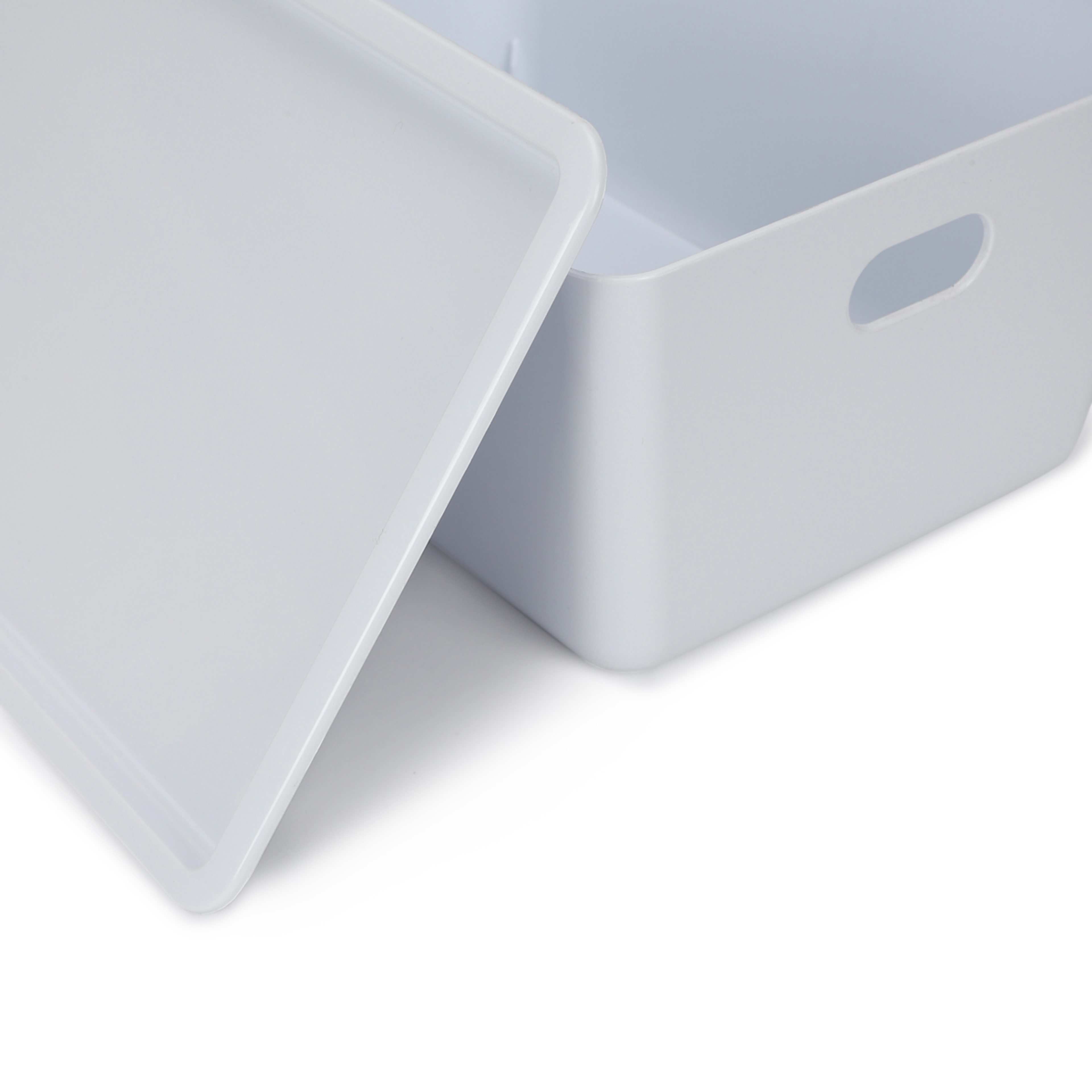 4 4L Smooth and Shiny Plastic Tub - White, 4 of 8
