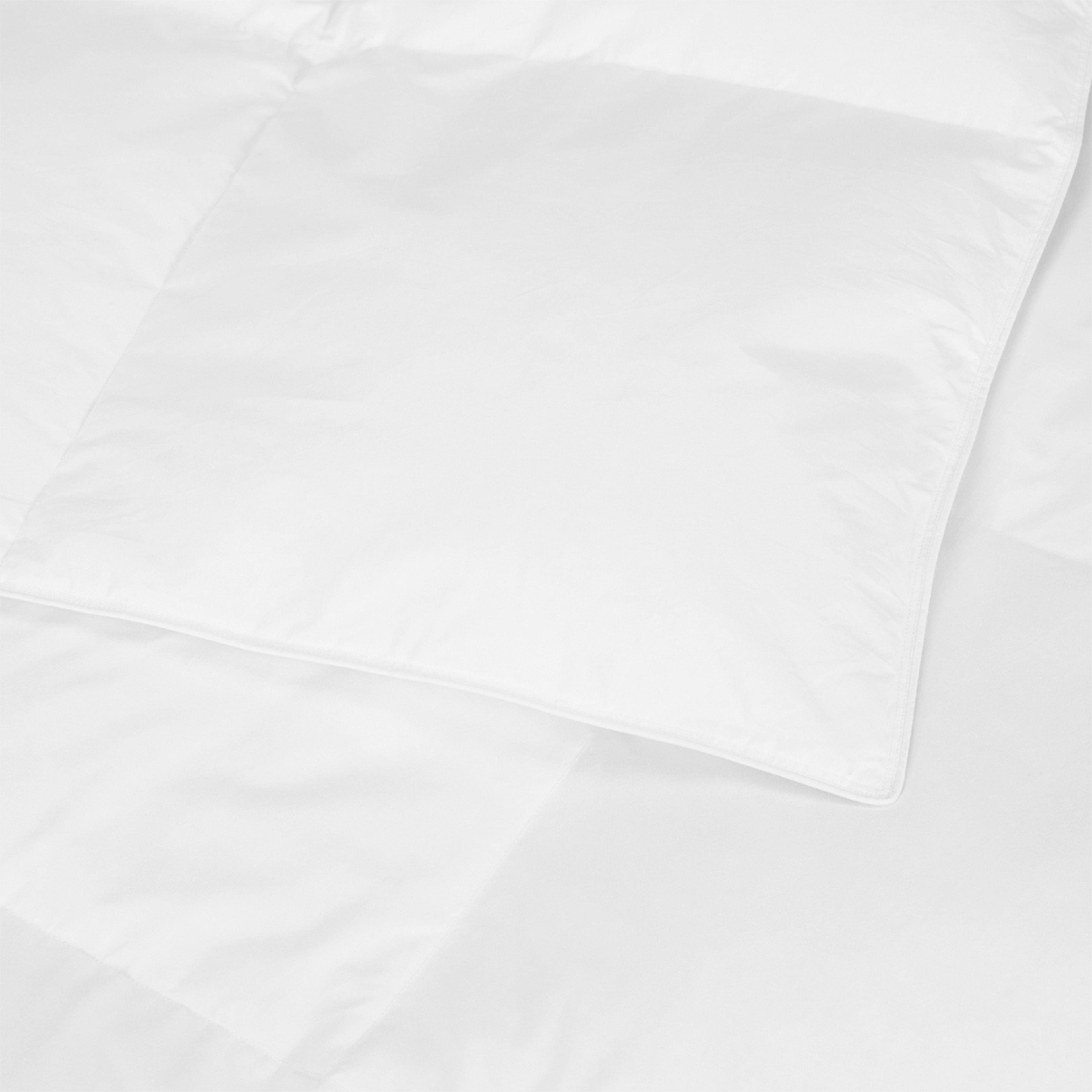 Medium Warmth Feather and Down Quilt Queen Bed, White Kmart