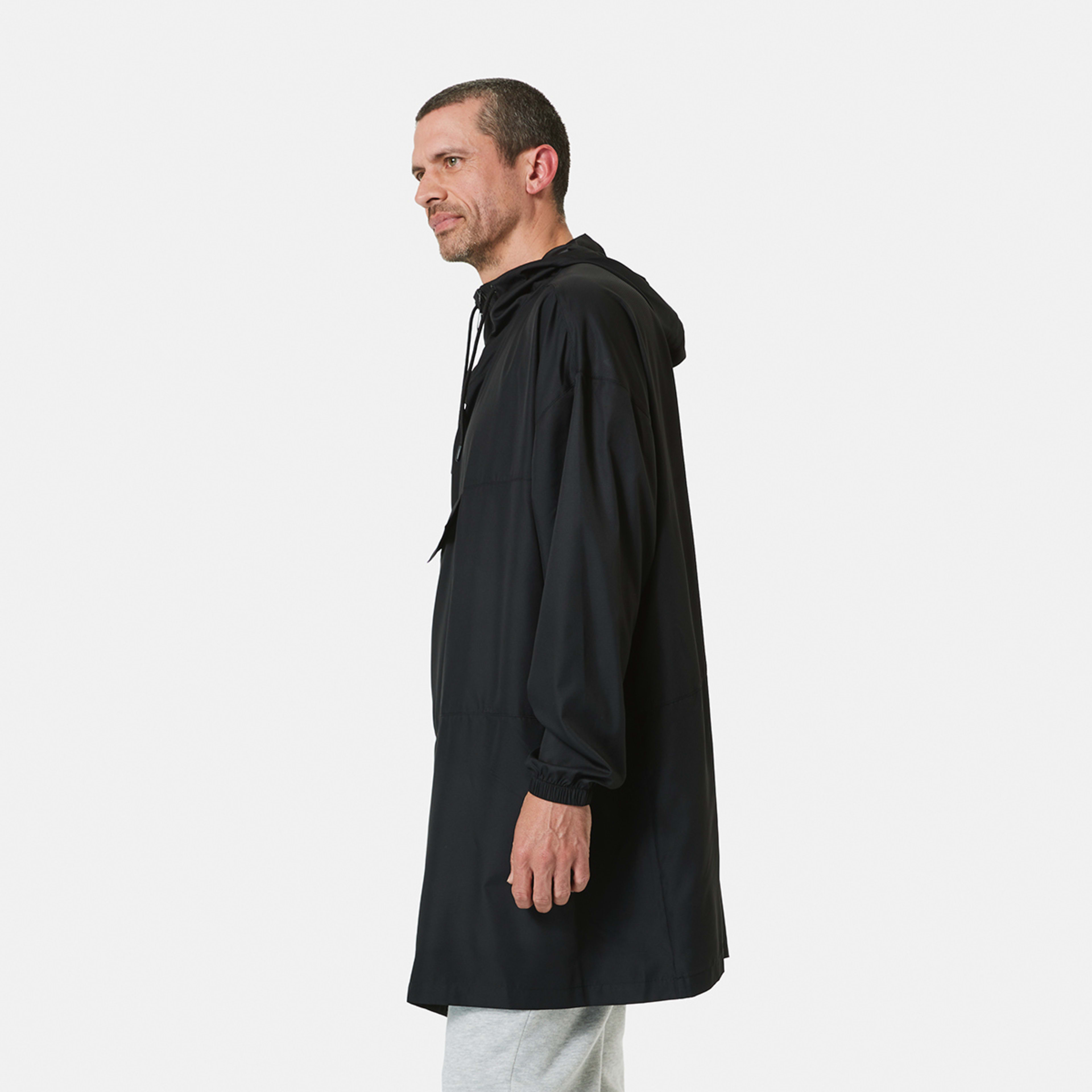 3 Active Mens Packable Poncho Black, 3 of 8