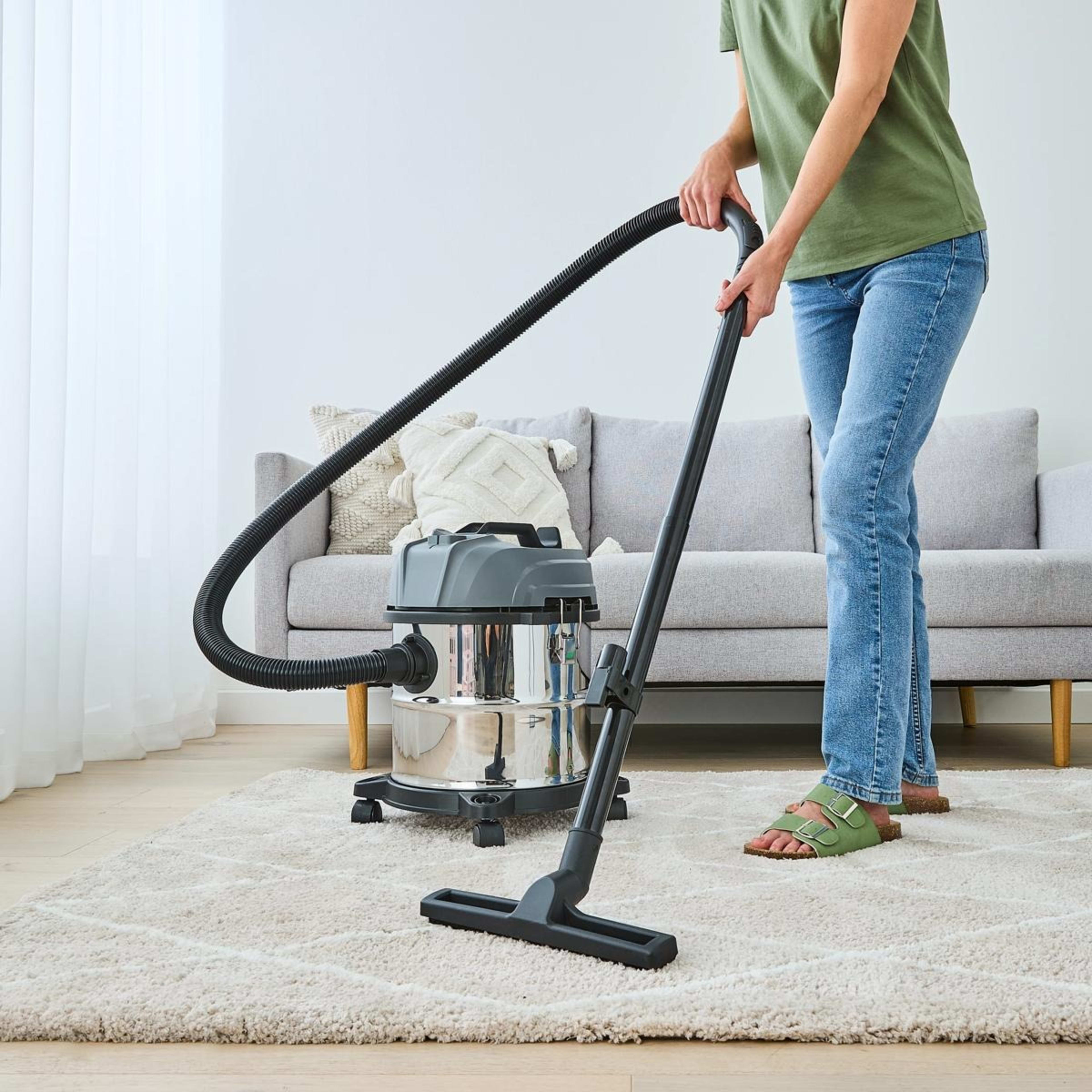 2 Wet and Dry Vacuum Cleaner, 2 of 10