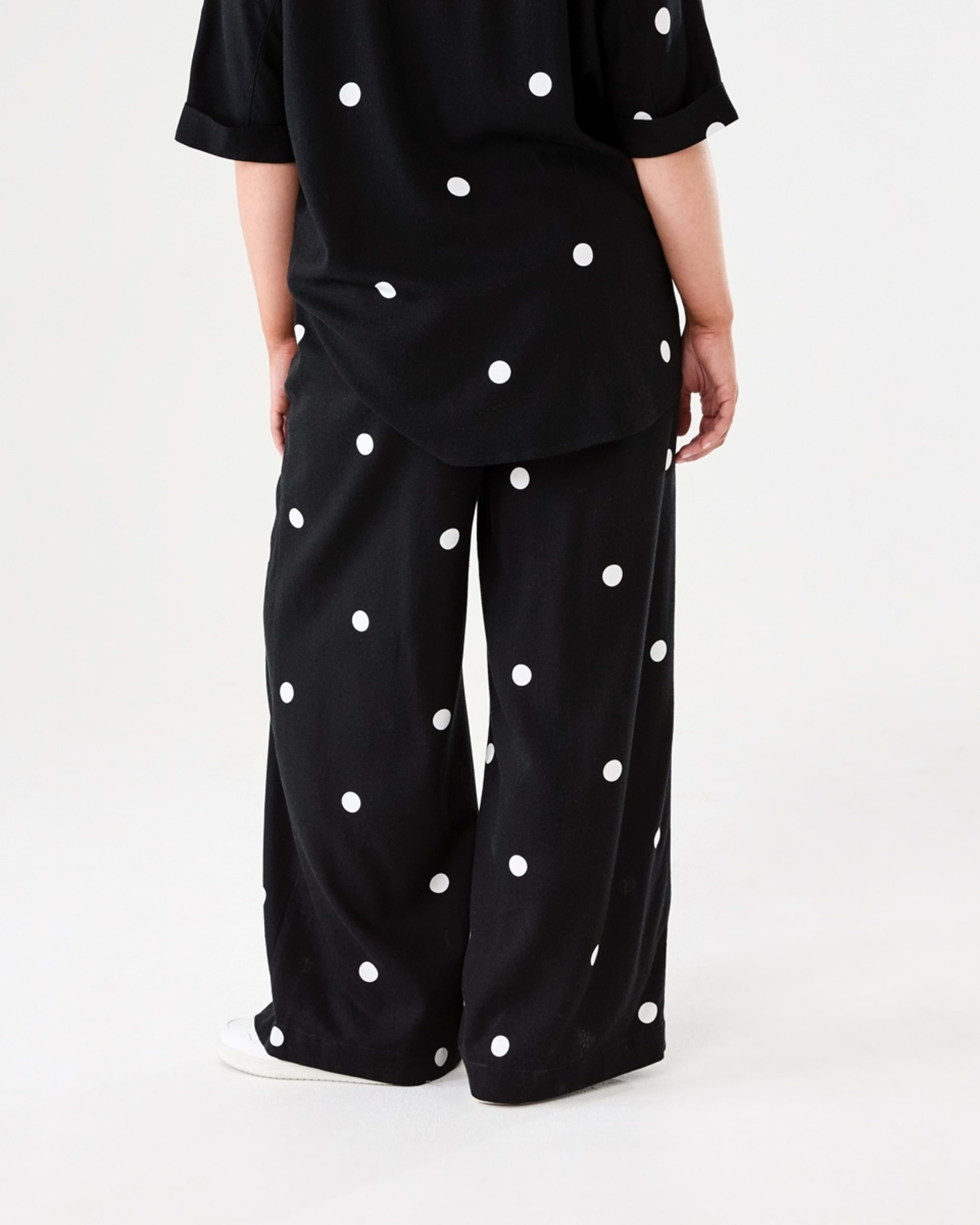 3 Textured Wide Leg Pants POLKA DOT BLACK, 3 of 6
