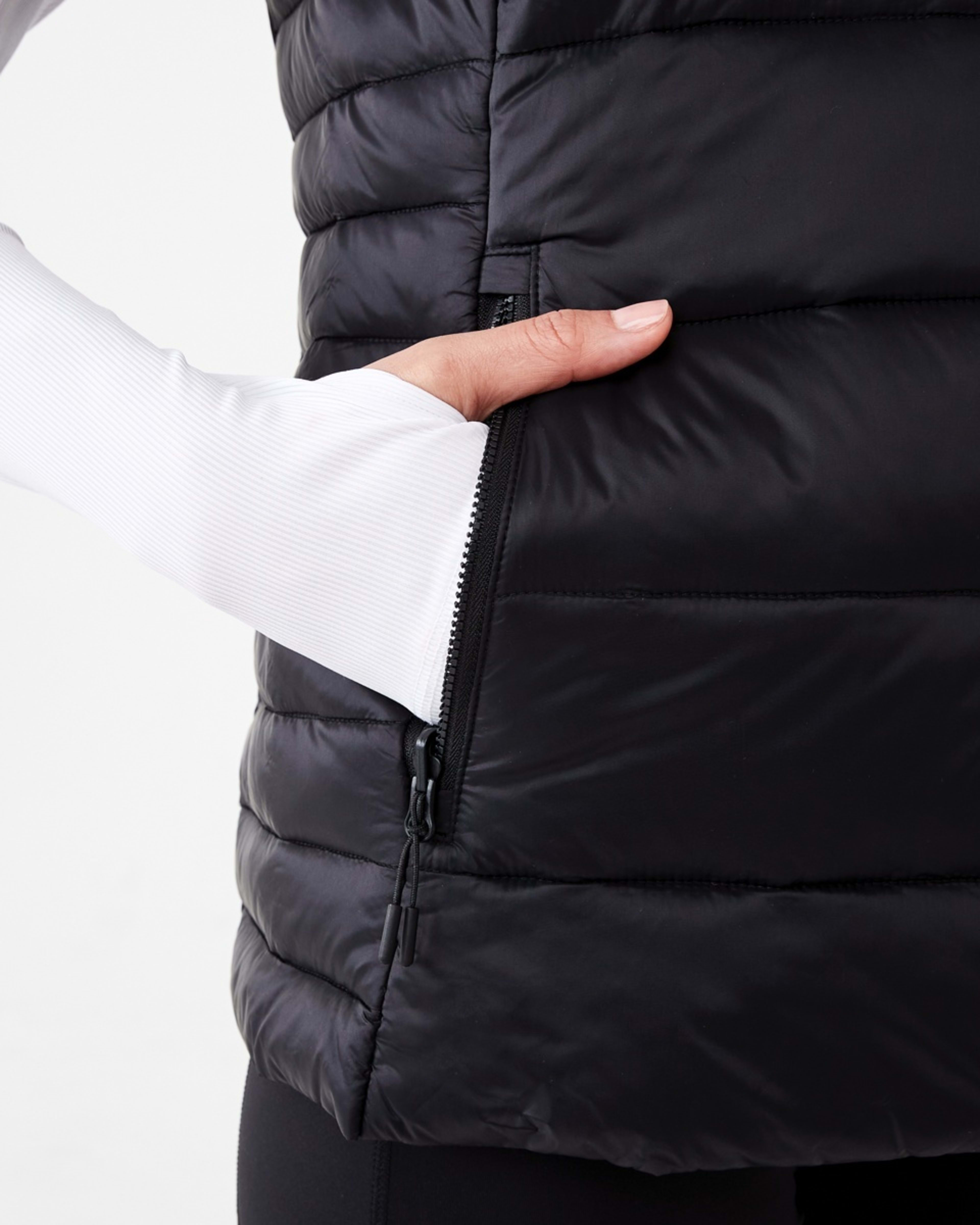 8 Active Womens Packable Puffer Vest Black, 8 of 9