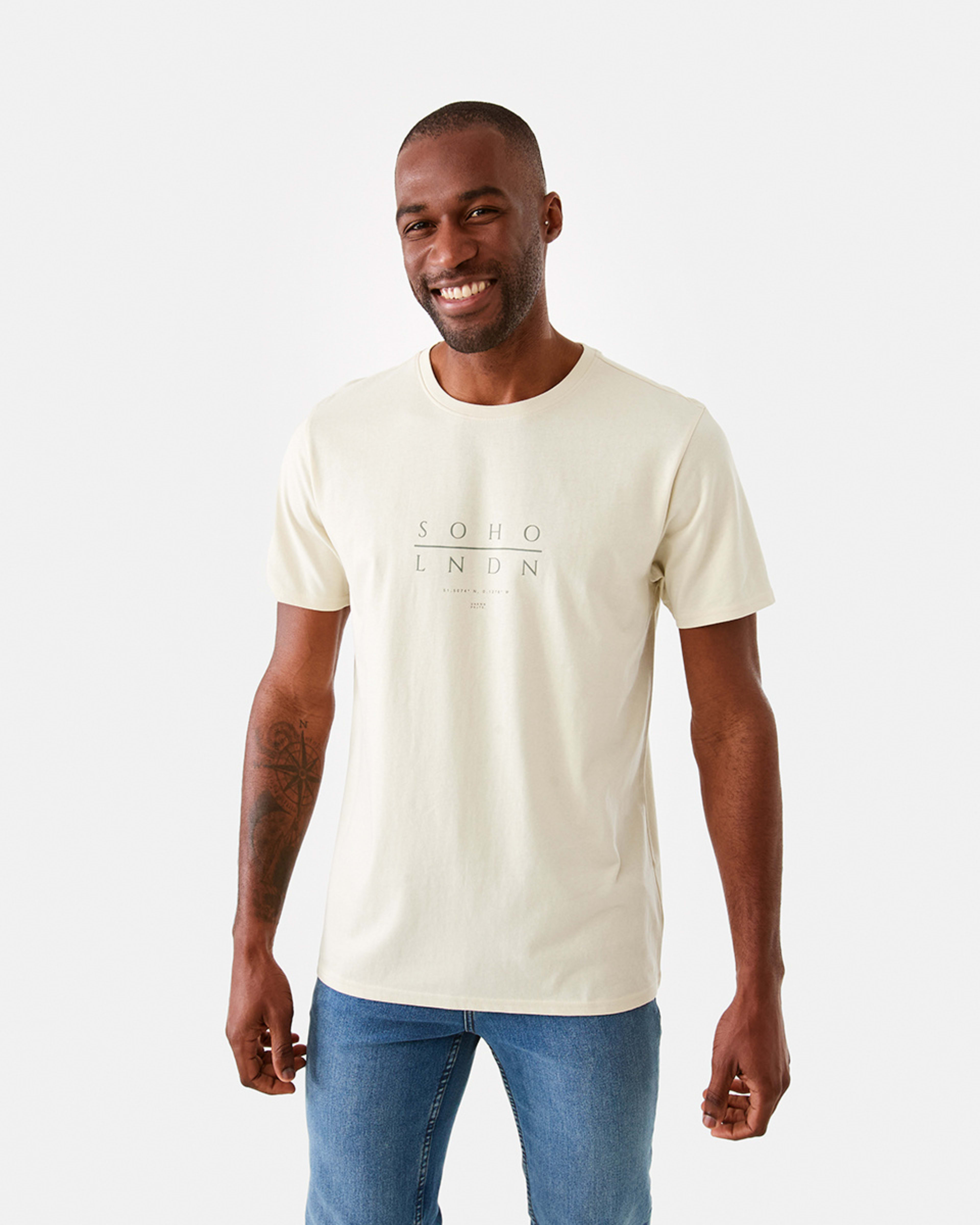 1 Printed T-shirt Bge Almond, 1 of 5