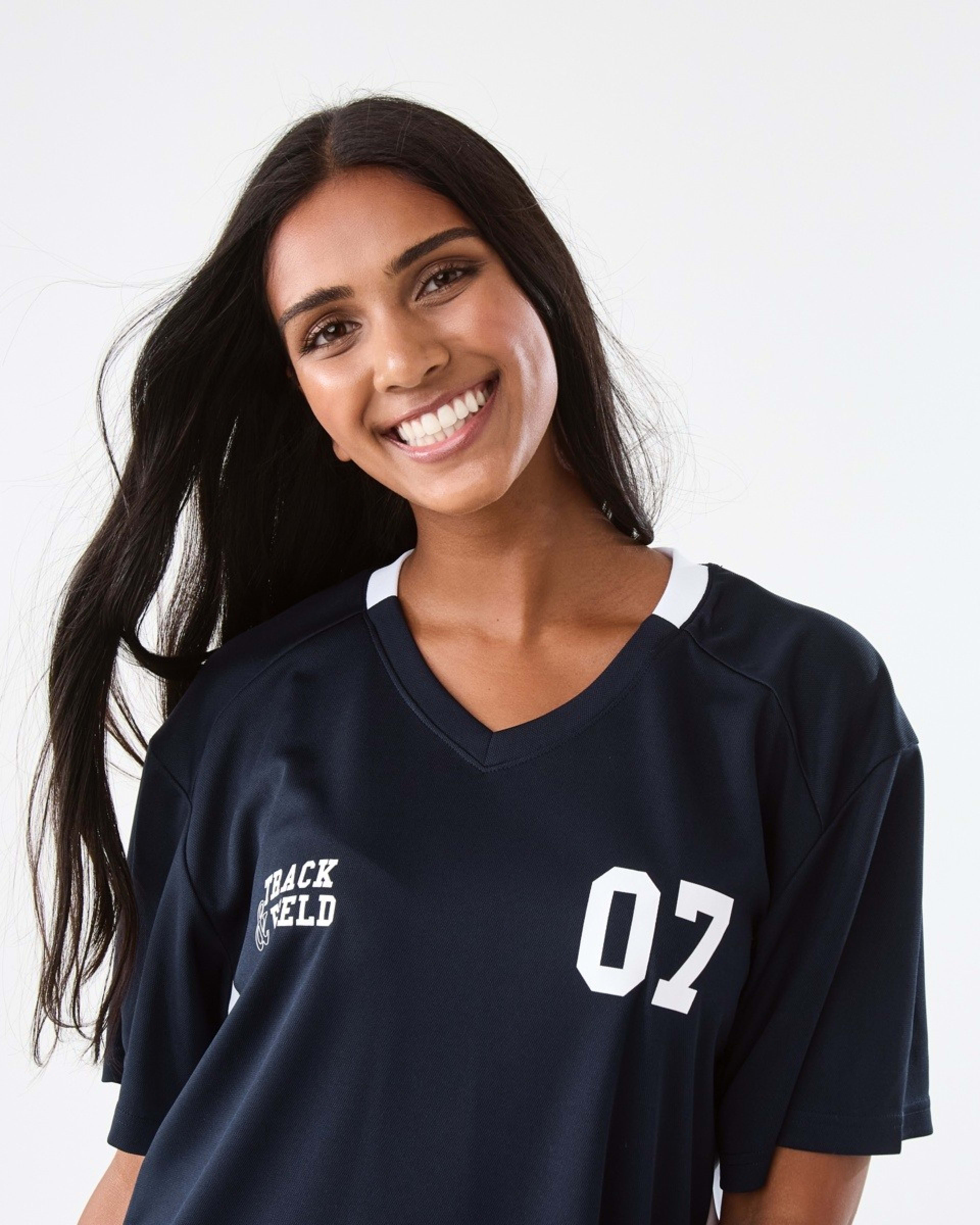 5 Short Sleeve Oversized Varsity Top Track 07, 5 of 8