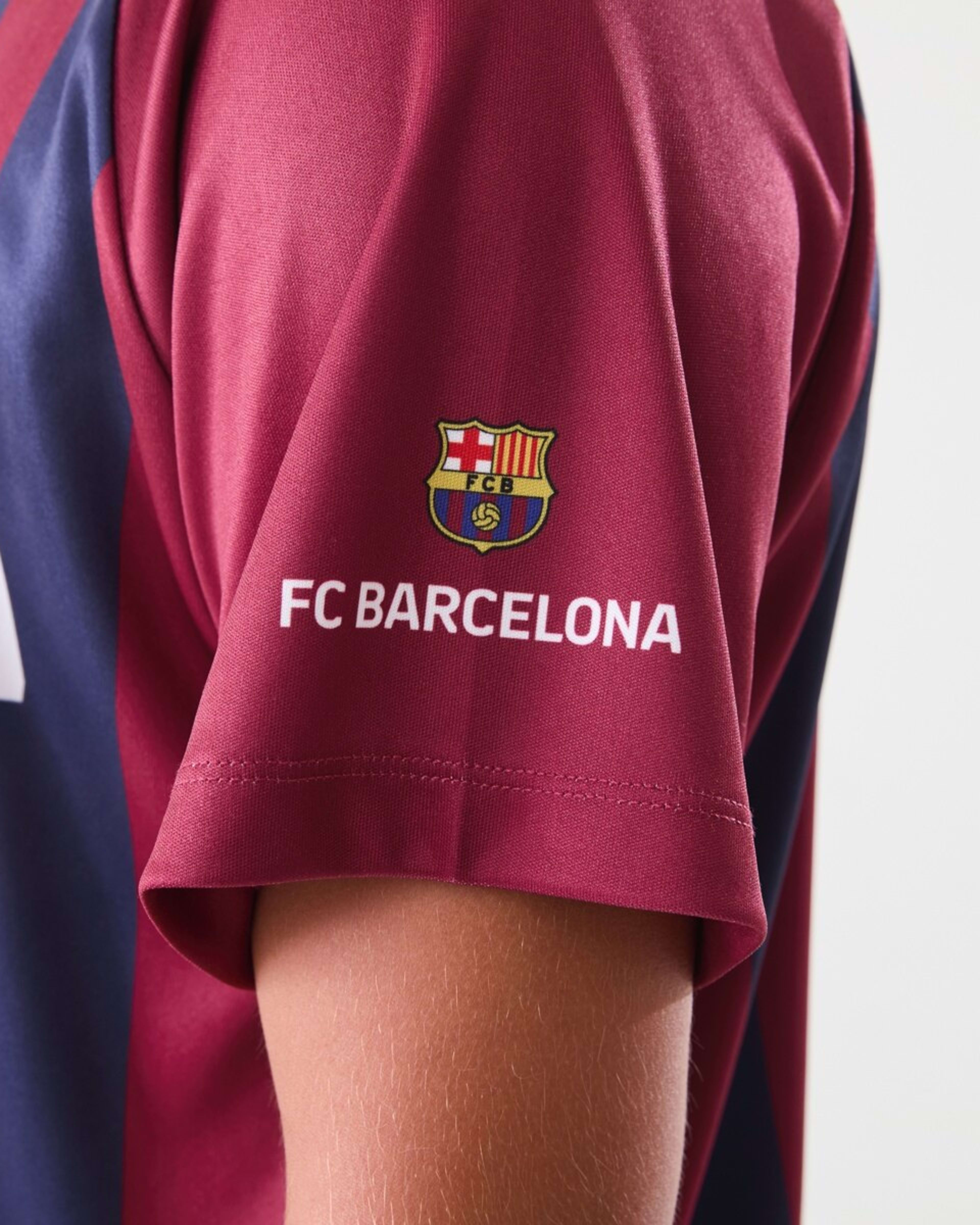 5 Official Youth Barcelona T-shirt Navy, 5 of 7