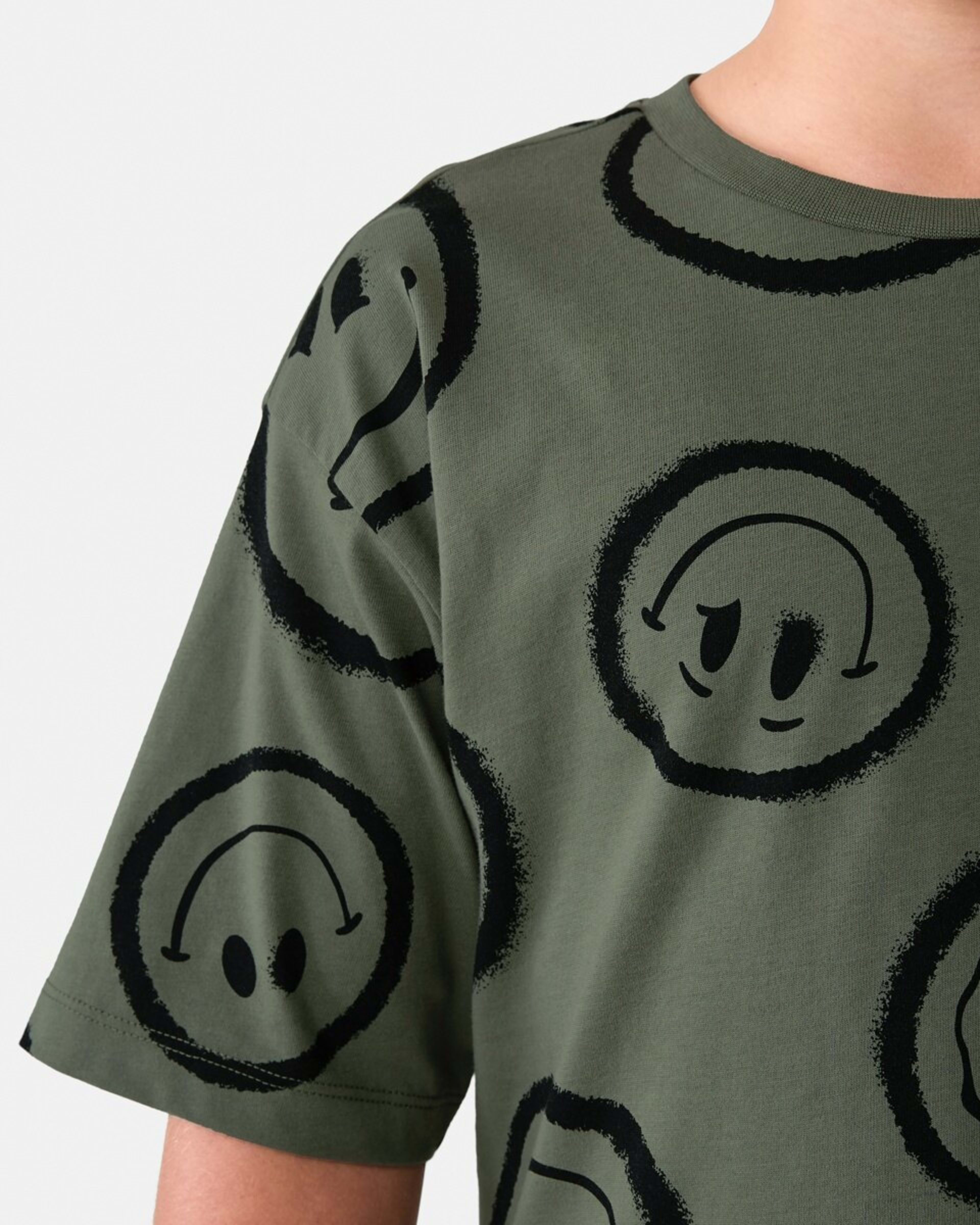 4 Short Sleeve Top and Long Pants Pyjama Set Grn Emotes, 4 of 7
