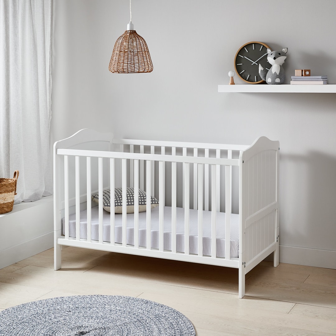 2-in-1 Wooden Cot - White - Kmart