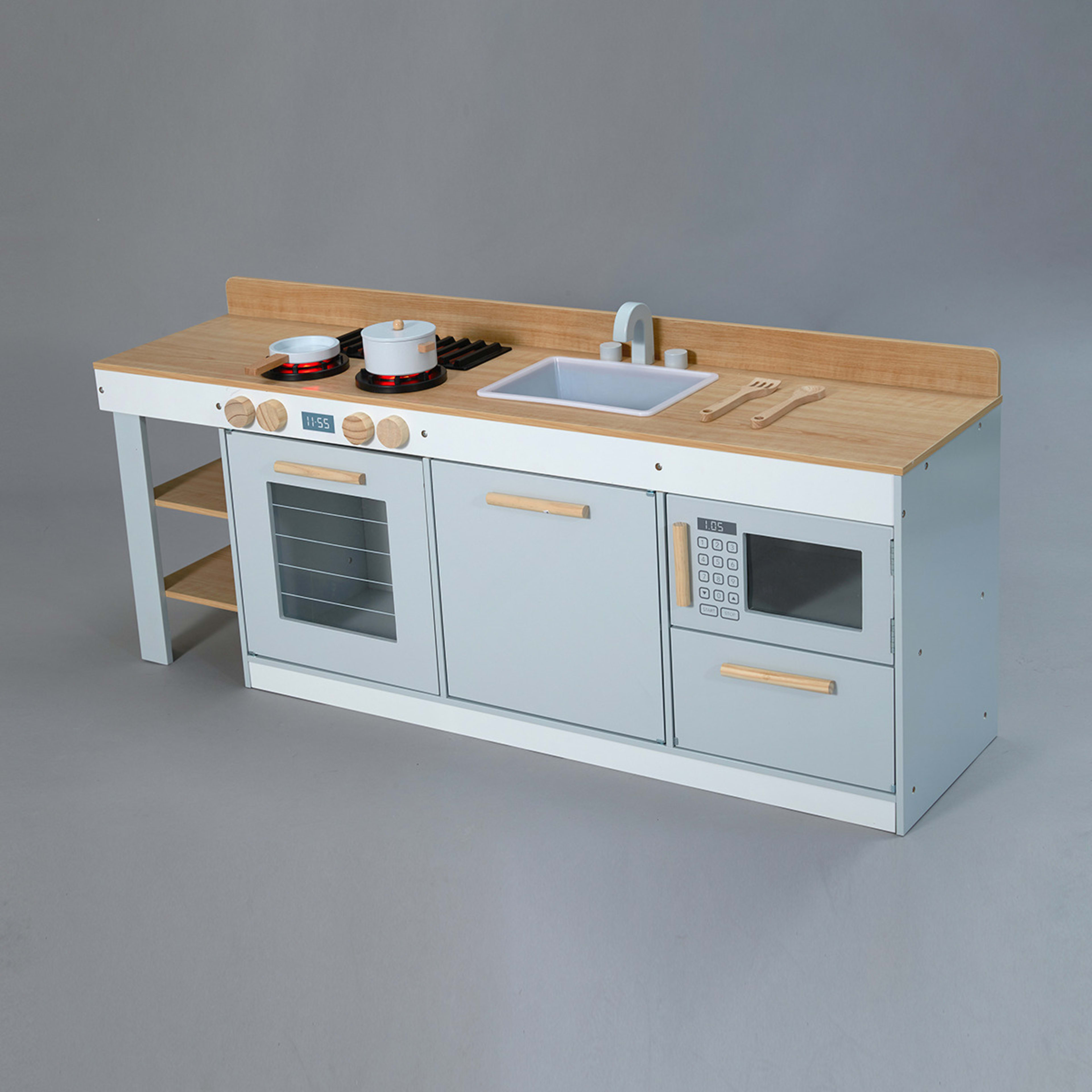 9 Modern Deluxe Kitchen, 9 of 10