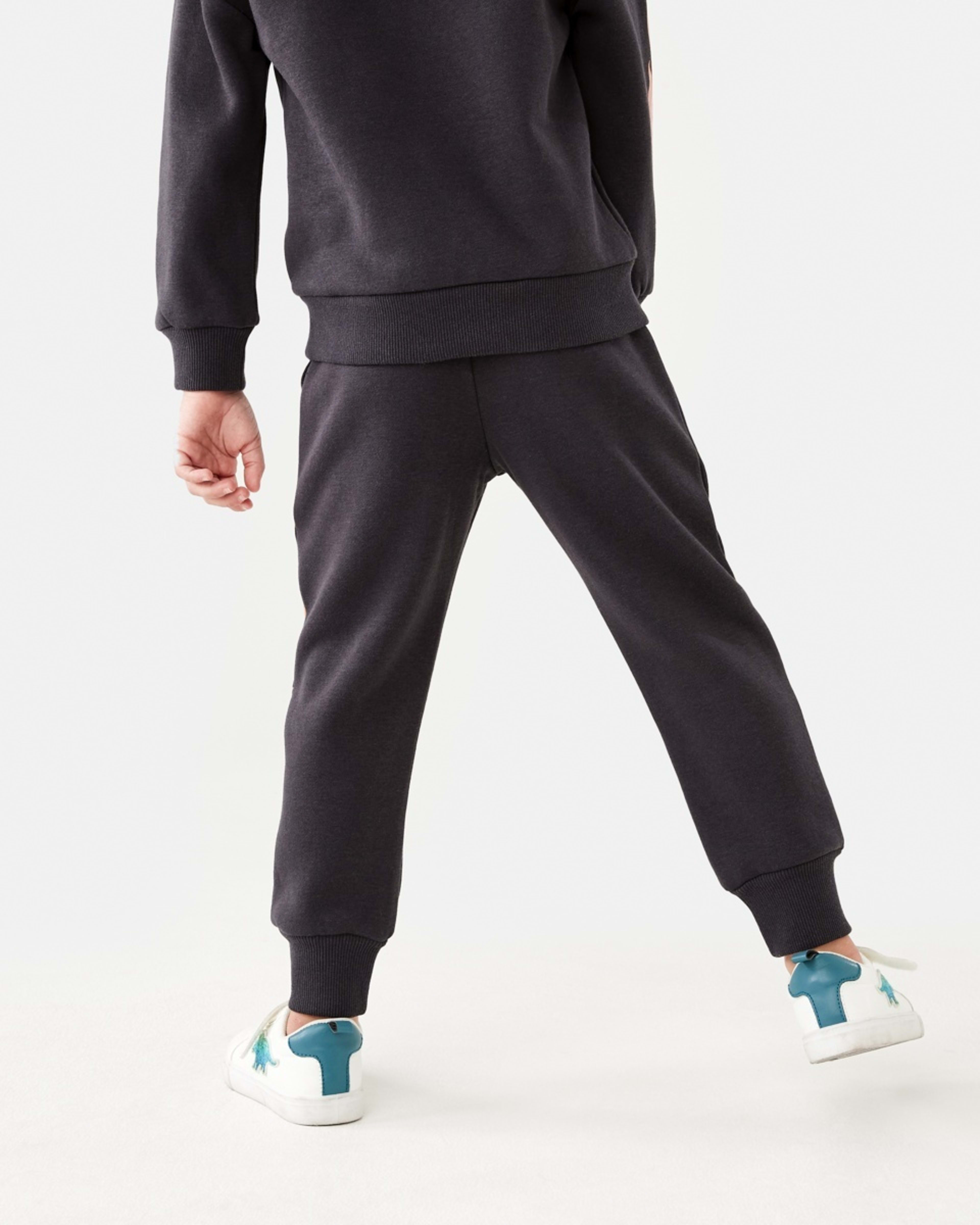 2 Hot Wheels License Printed Trackpants Hot Wheels, 2 of 10