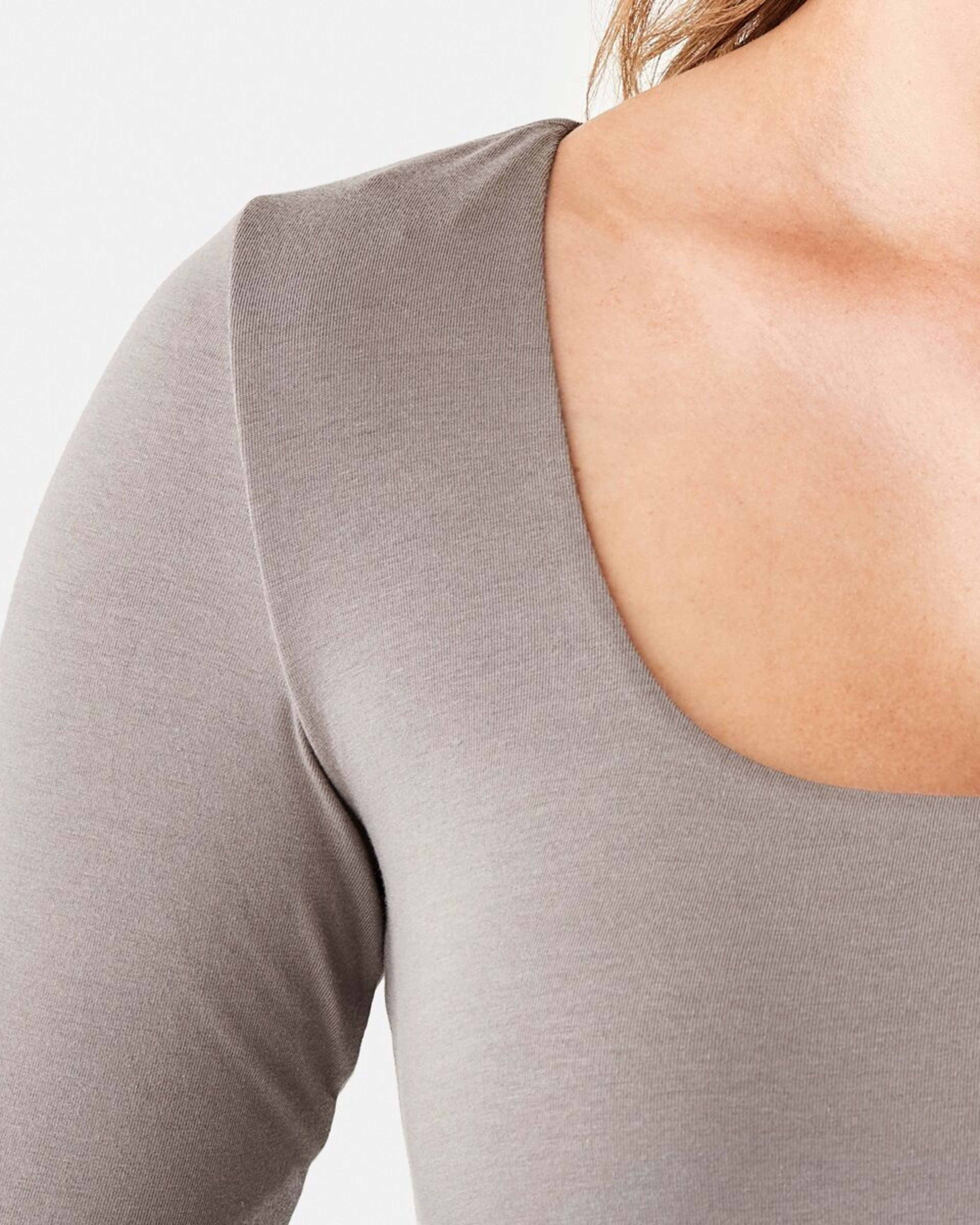 6 Long Sleeve Square Neck Top Taupe Brn, 6 of 7